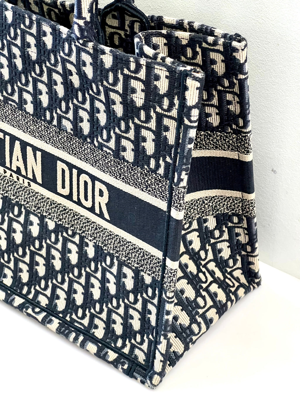 CHRISTIAN DIOR MEDIUM OBLIQUE BOOK TOTE BAG