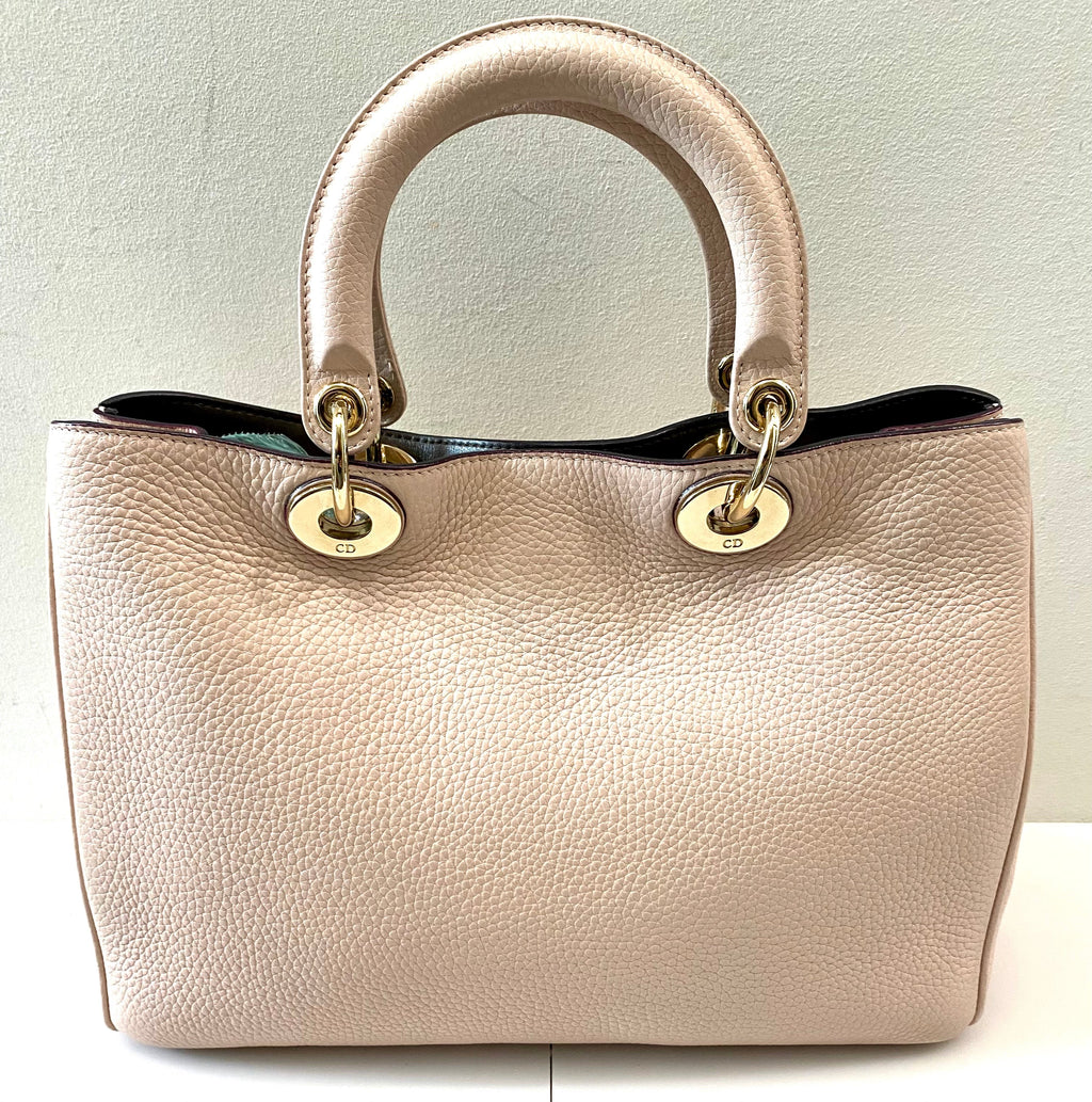 DIOR GRAINED LEATHER MEDIUM DIORISSIMO TOTE BAG IN BLUSH PINK