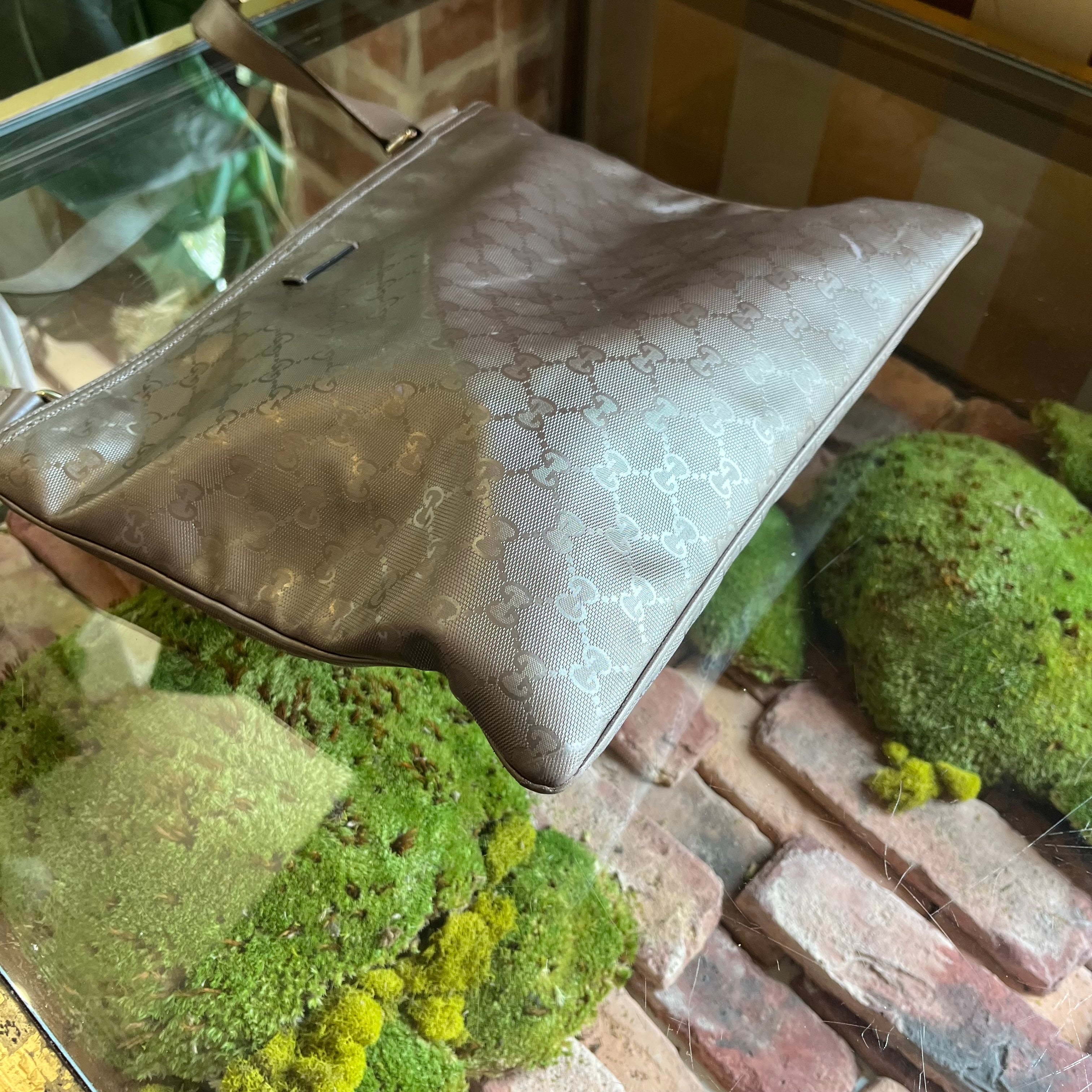 GUCCI GG Imprimé Pewter Crystal Messenger Crossbody Bag
