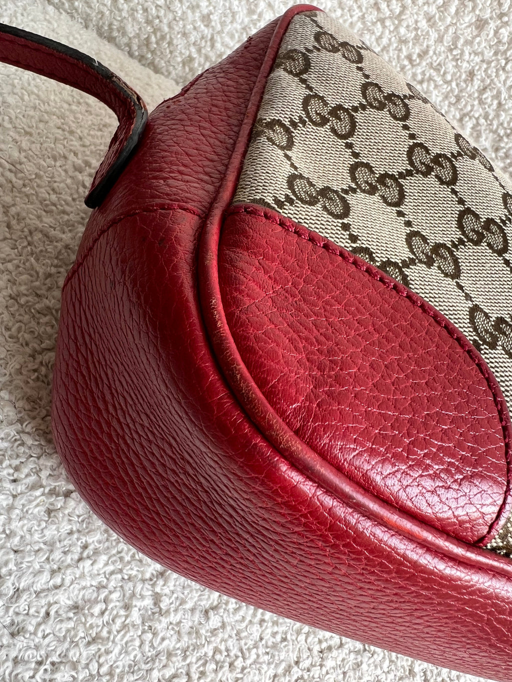 Gucci Bree GG Canvas Red Small Messenger Bag