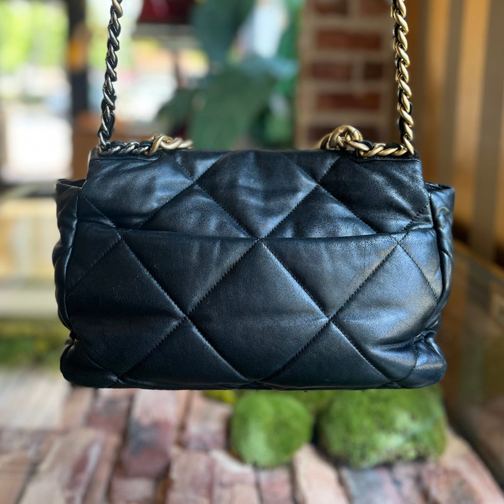 CHANEL 19 Medium Black Quilted Goatskin Shoulder Bag