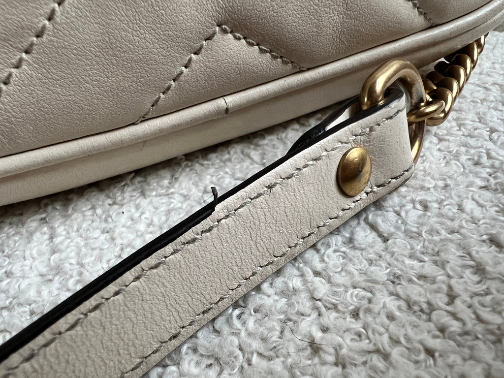 Gucci GG White Marmont Mini Shoulder Bag (RRP £1,360)