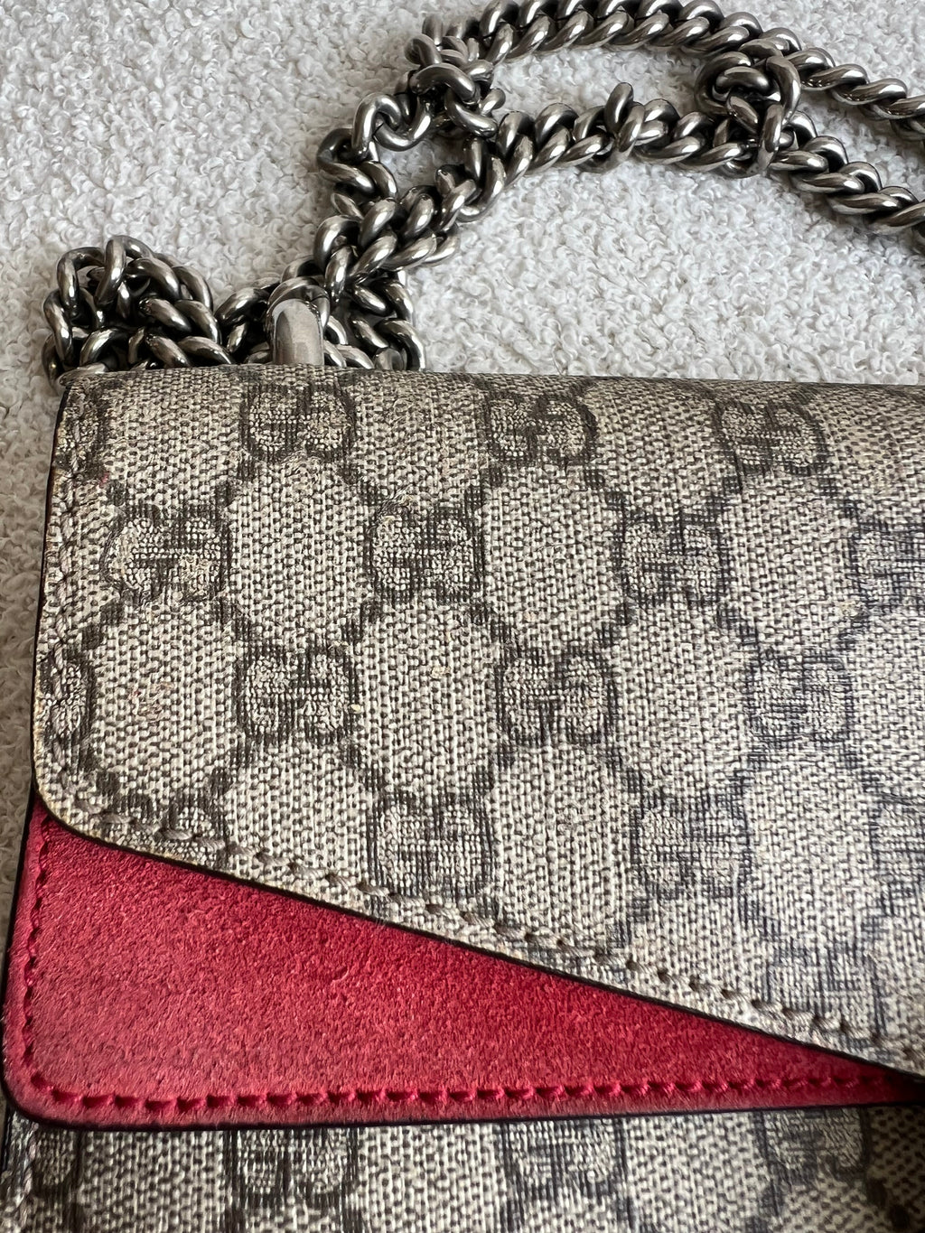 Gucci Dionysus GG Supreme Small Shoulder Bag (RRP £2,220)