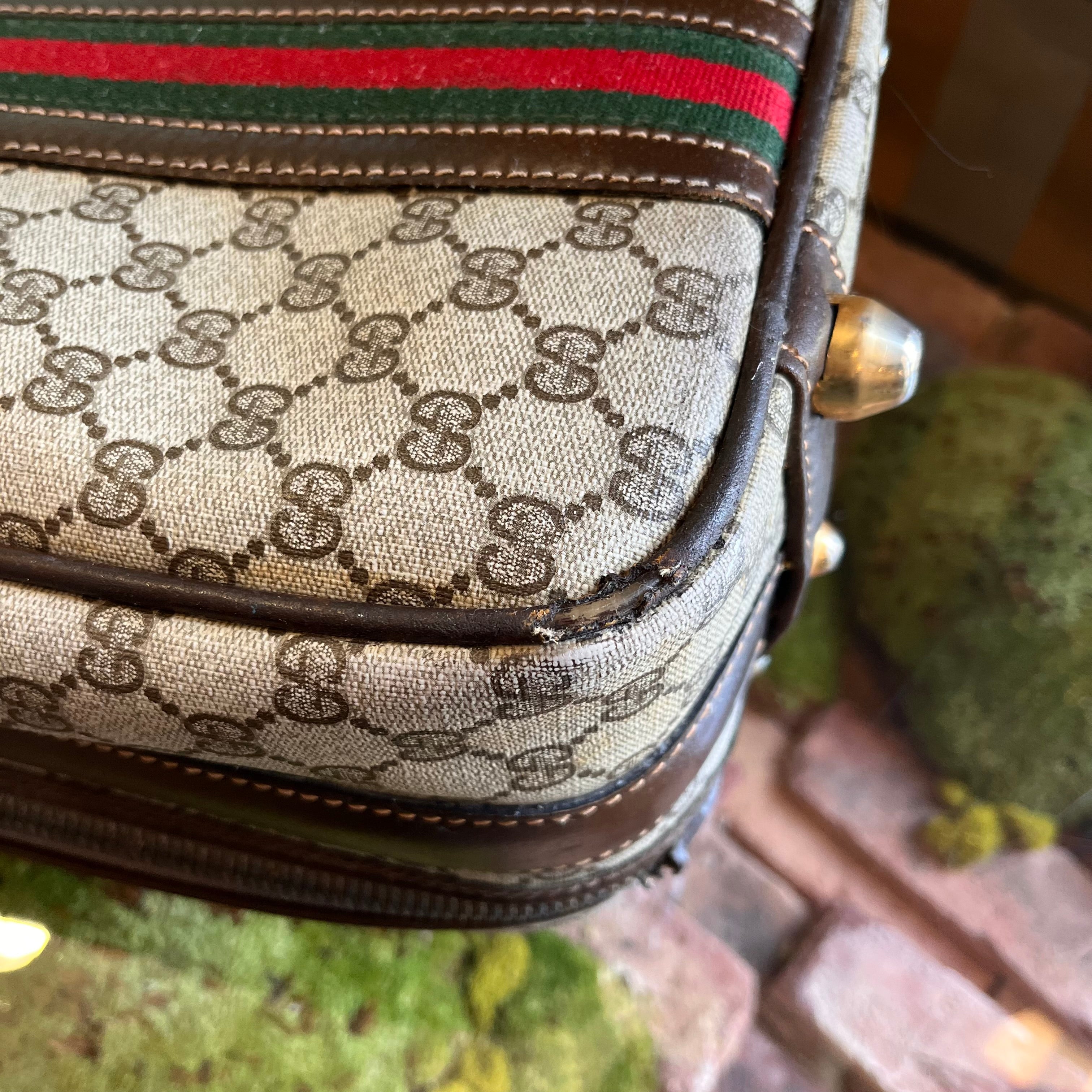 GUCCI Beige GG Supreme Canvas Vintage Suitcase