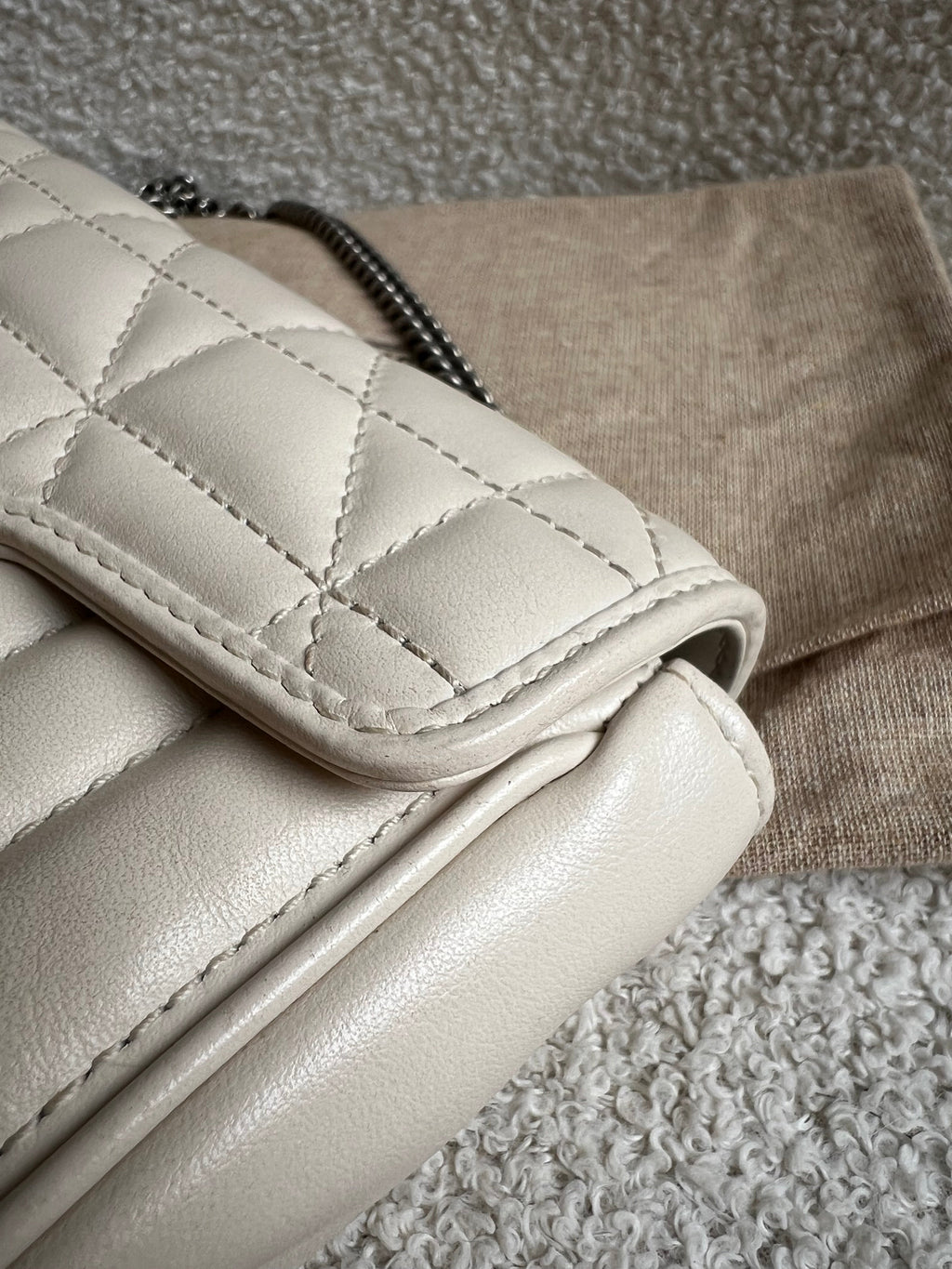 Gucci GG Cream Marmont Super Mini Aria Shoulder Bag (RRP £985)