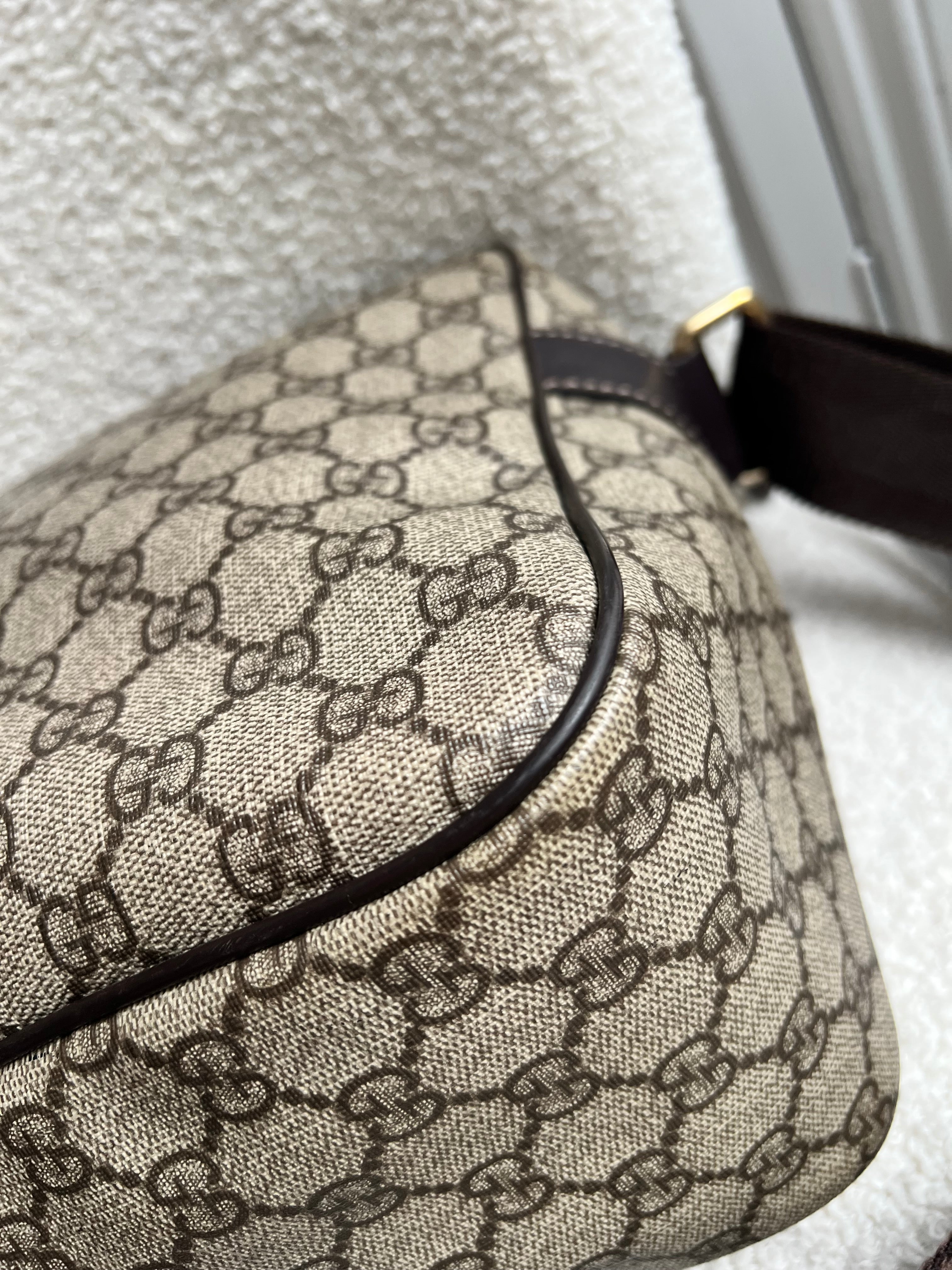 Gucci GG Supreme Canvas Shoulder Bag