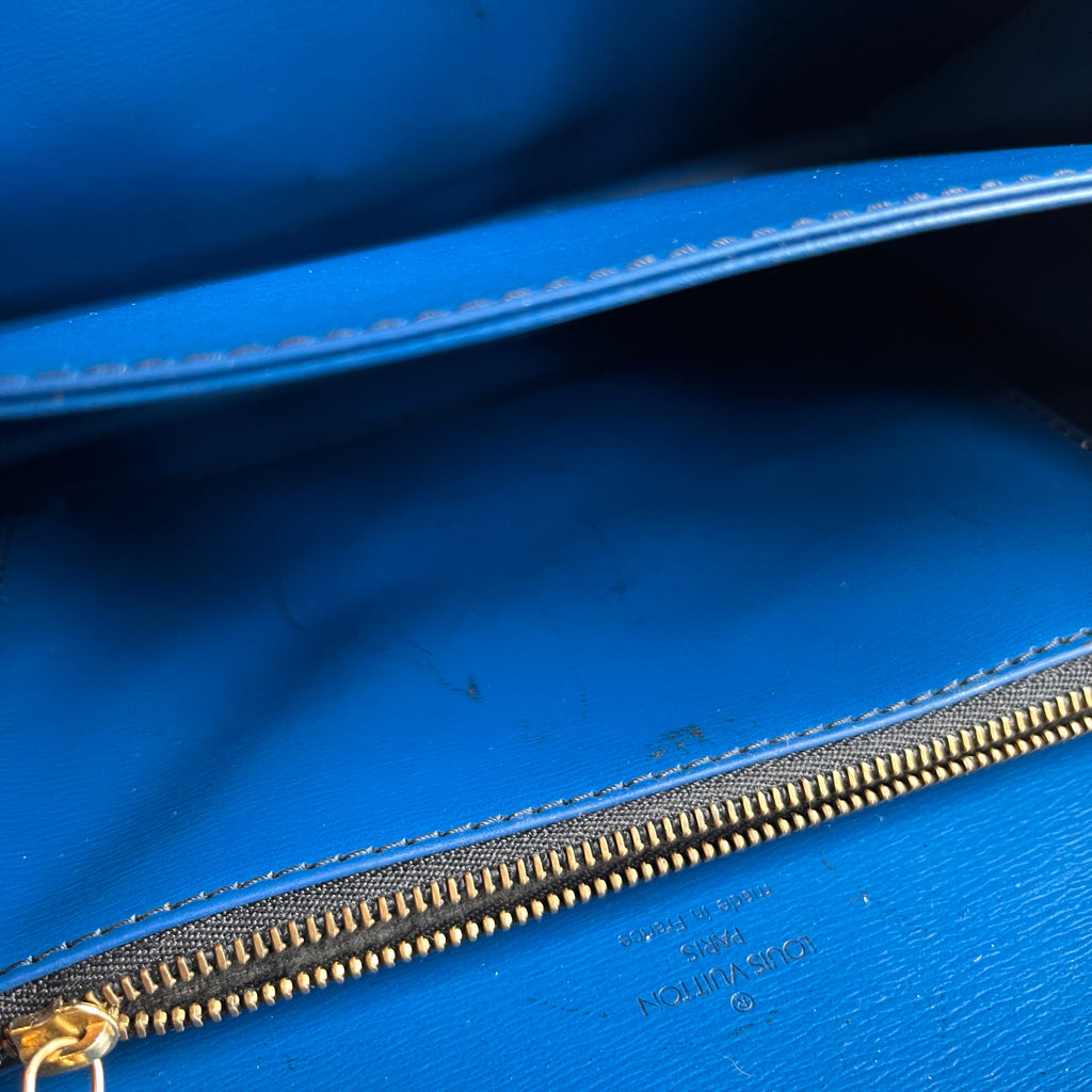 LOUIS VUITTON Friedland Pochette Black Blue Epi Leather Shoulder Bag