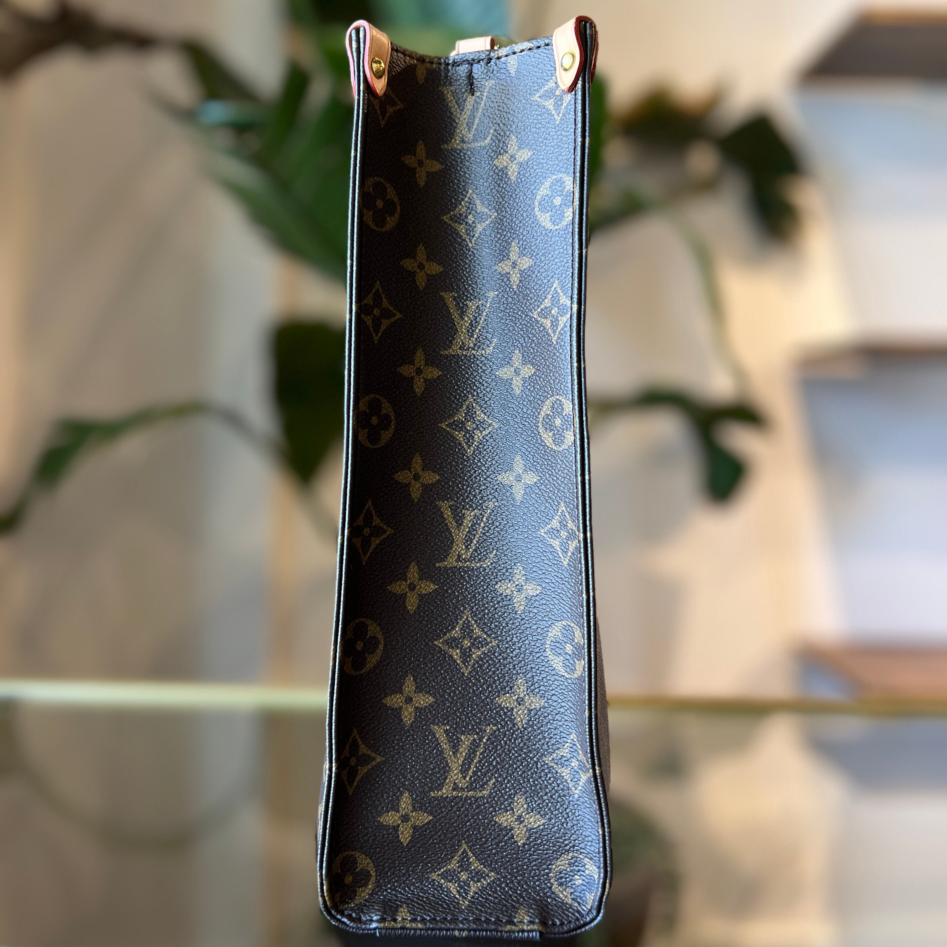 LOUIS VUITTON Monogram Sac Plat NM
