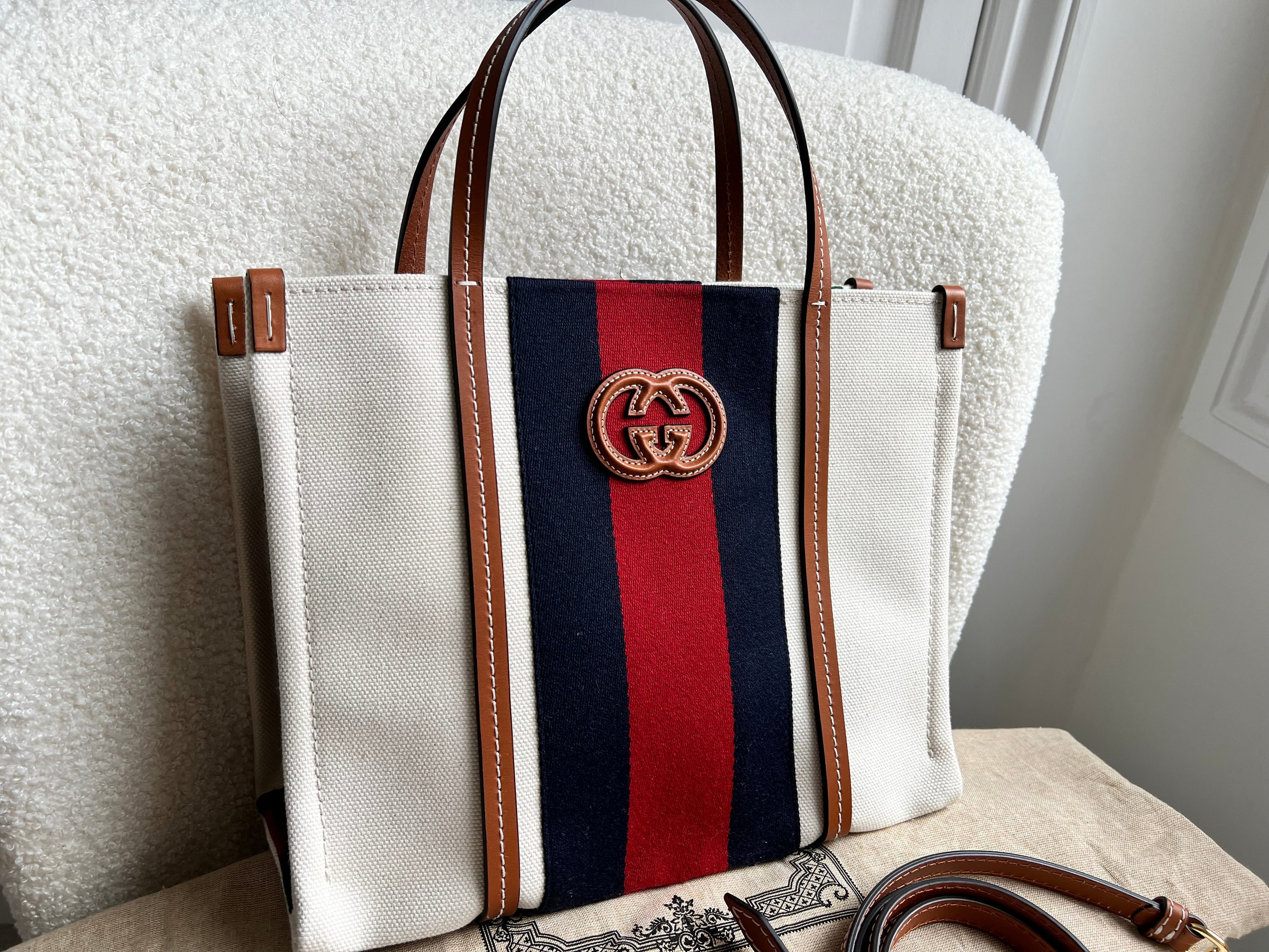 Gucci Small Interlocking GG Tote Bag (£1220)