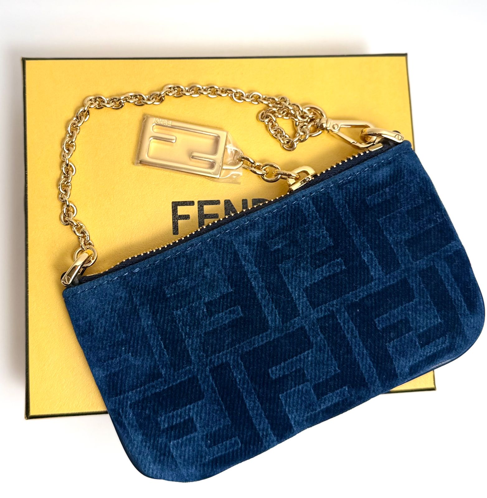 FENDI BAGUETTE FLOCKED DENIM FF CHAIN POCHETTE