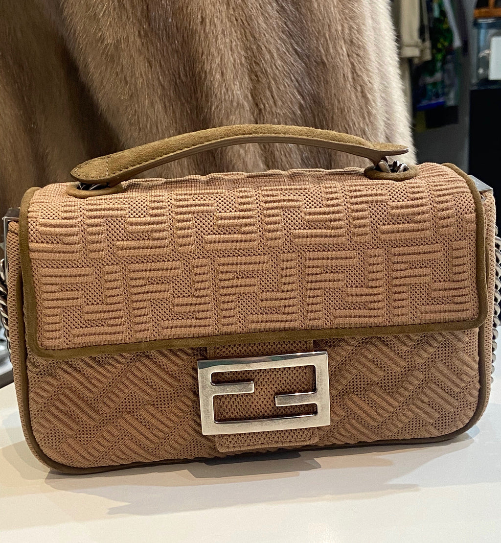 FENDI MIDI KNIT FF 1974 CHAIN BAGUETTE MEDIUM BAG