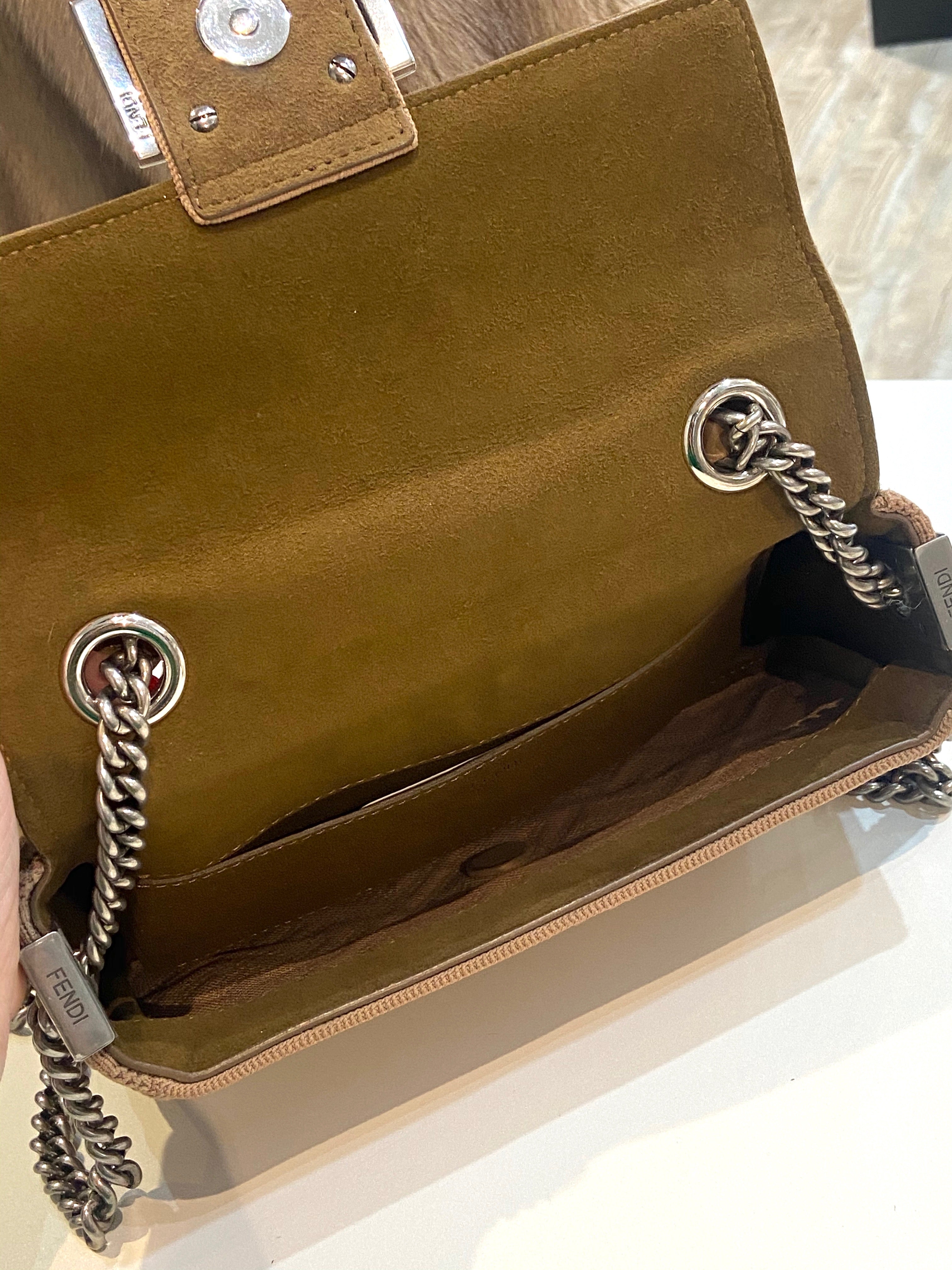 FENDI MIDI KNIT FF 1974 CHAIN BAGUETTE MEDIUM BAG