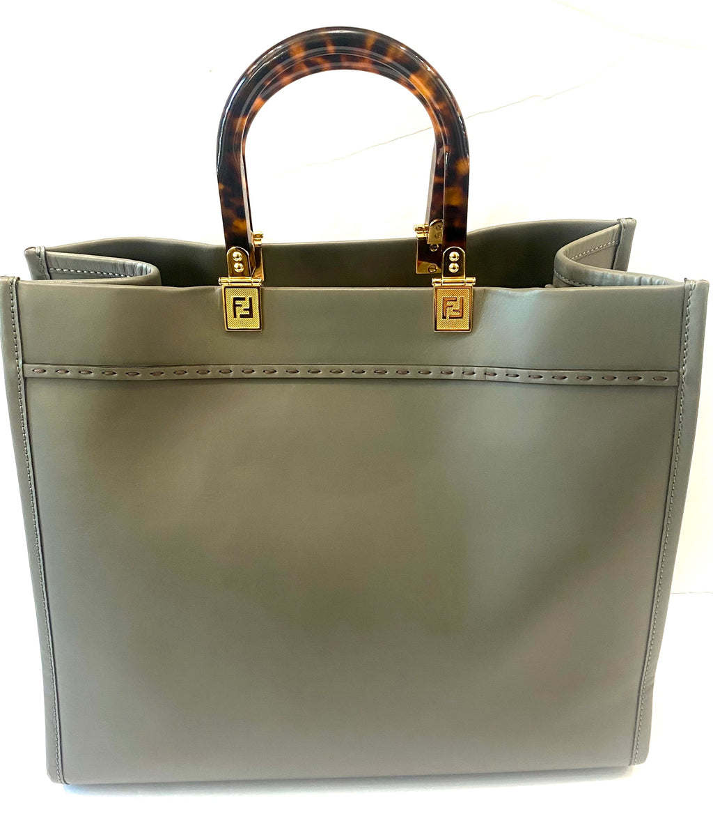 FENDI VITELLO KING FENDI SUNSHINE MEDIUM LEATHER SHOPPER TOTE BAG