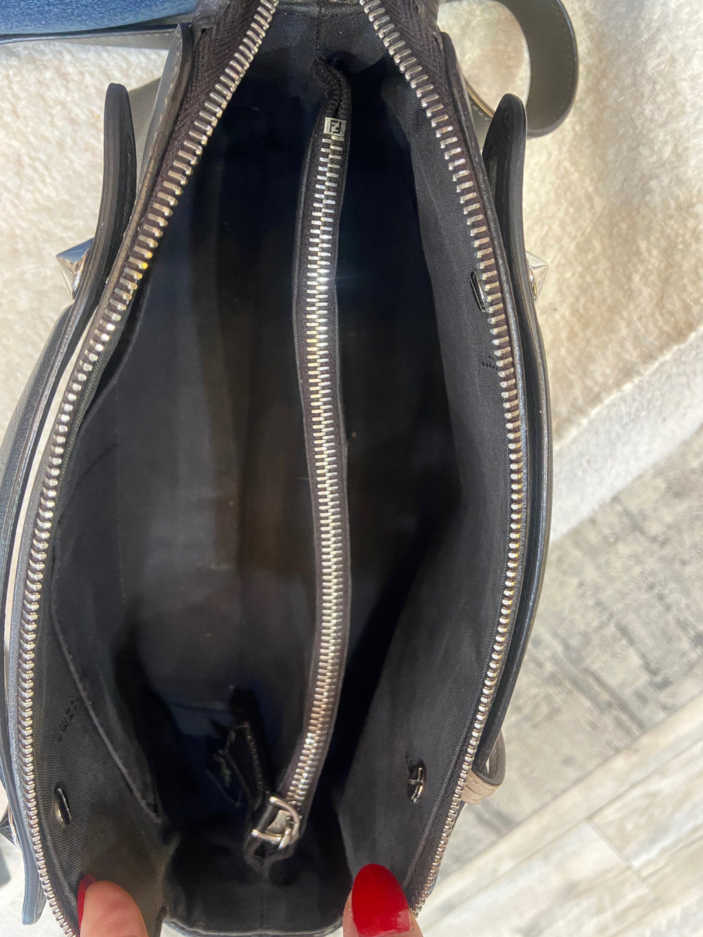 FENDI VITELLO DOLCE CALFSKIN LEATHER BY THE WAY SHOULDER BAG