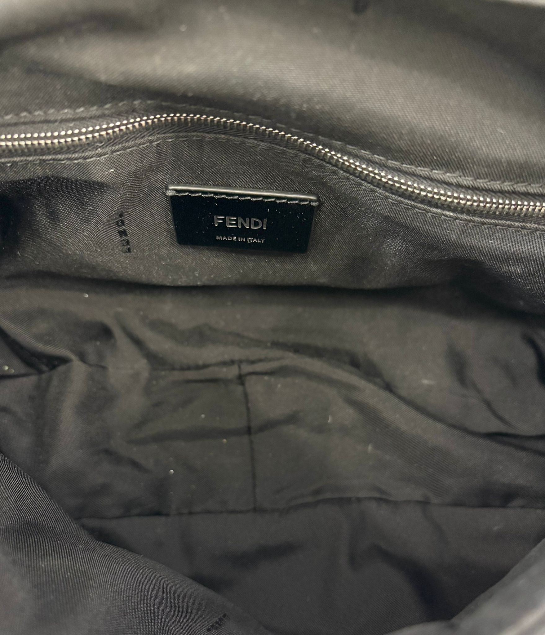 FENDI BAGUETTE CONVERTIBLE SHOULDER BAG