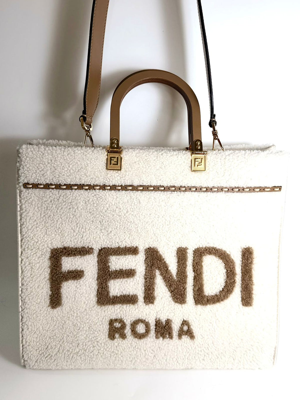 FENDI SHEARLING SUNSHINE TOTE MEDIUM BAG (LIMITED EDITION)