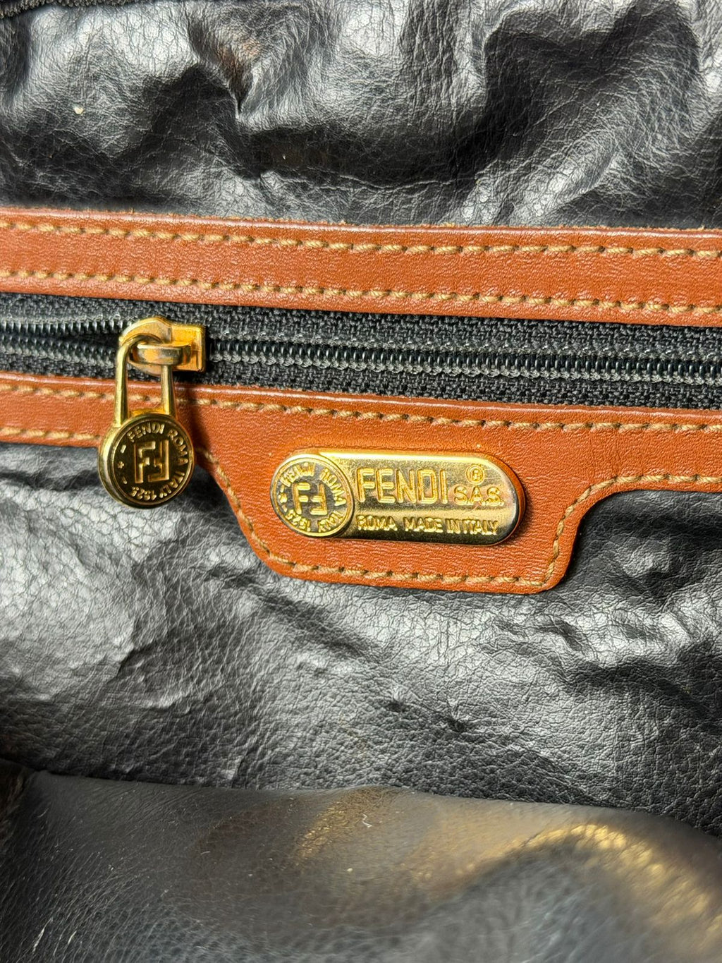 FENDI VINTAGE PEQUIN STRIPED SHOULDER BAG