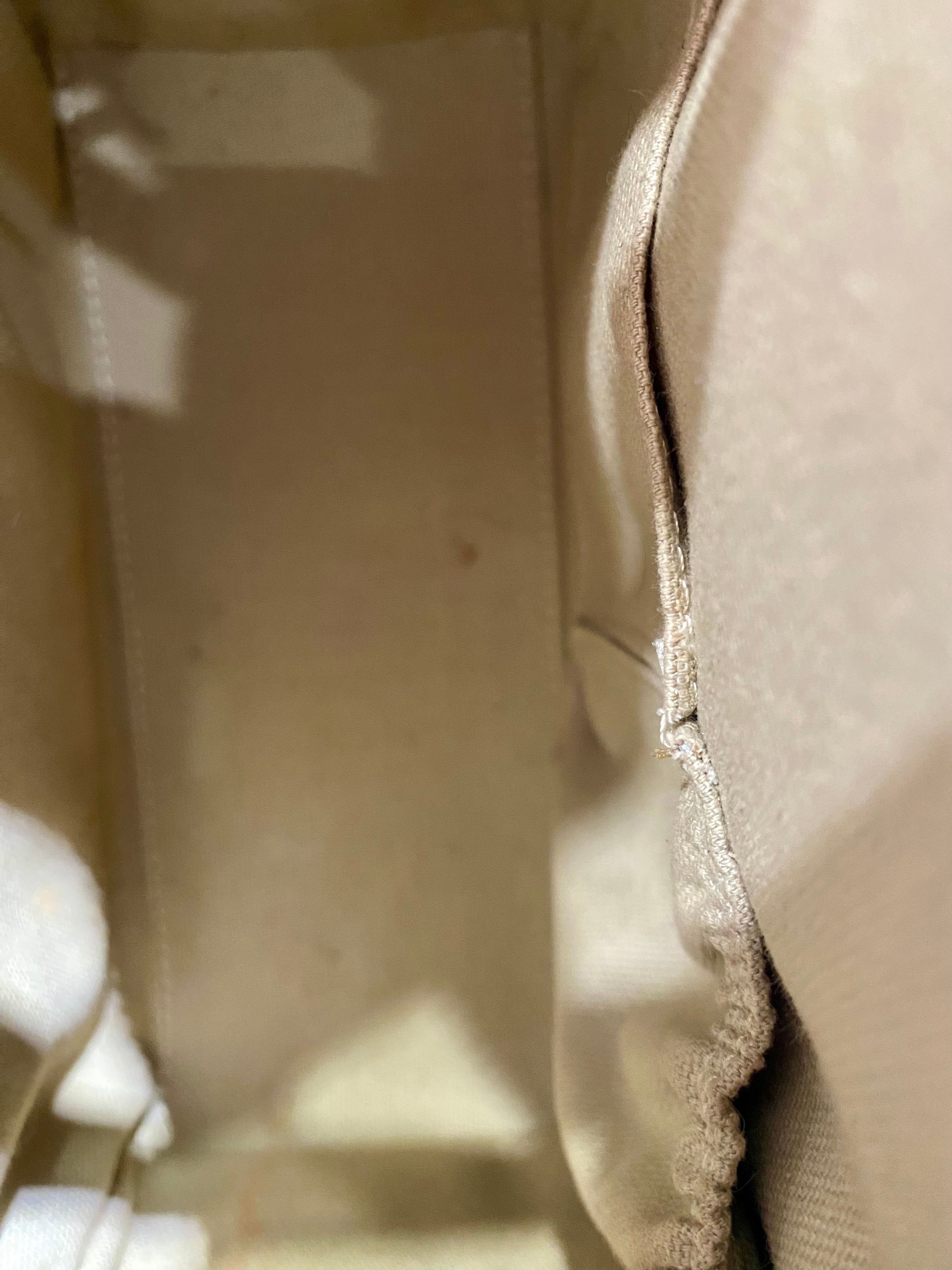 GIVENCHY SMALL ANTIGONA SHOULDER BAG