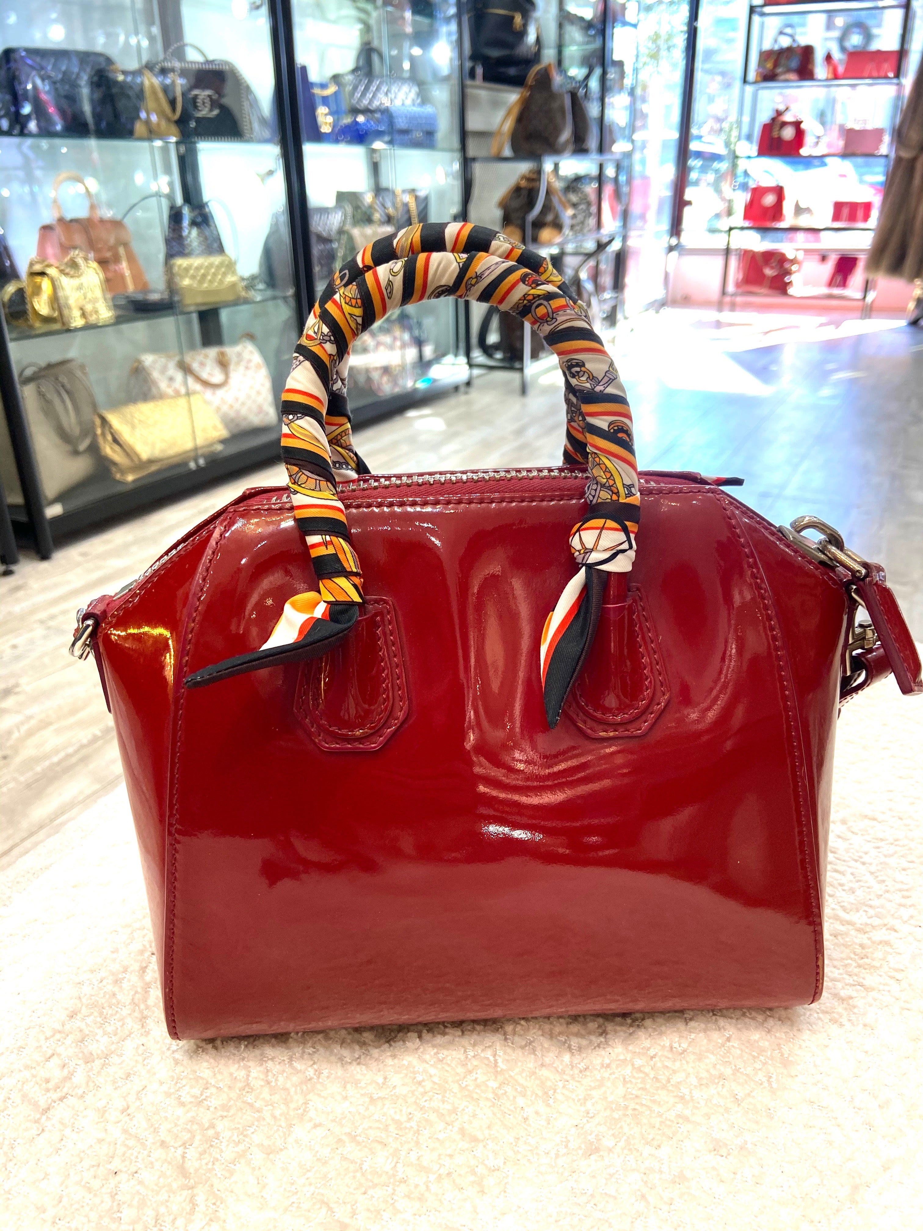 GIVENCHY SMALL ANTIGONA PATENT LEATHER SATCHEL BAG