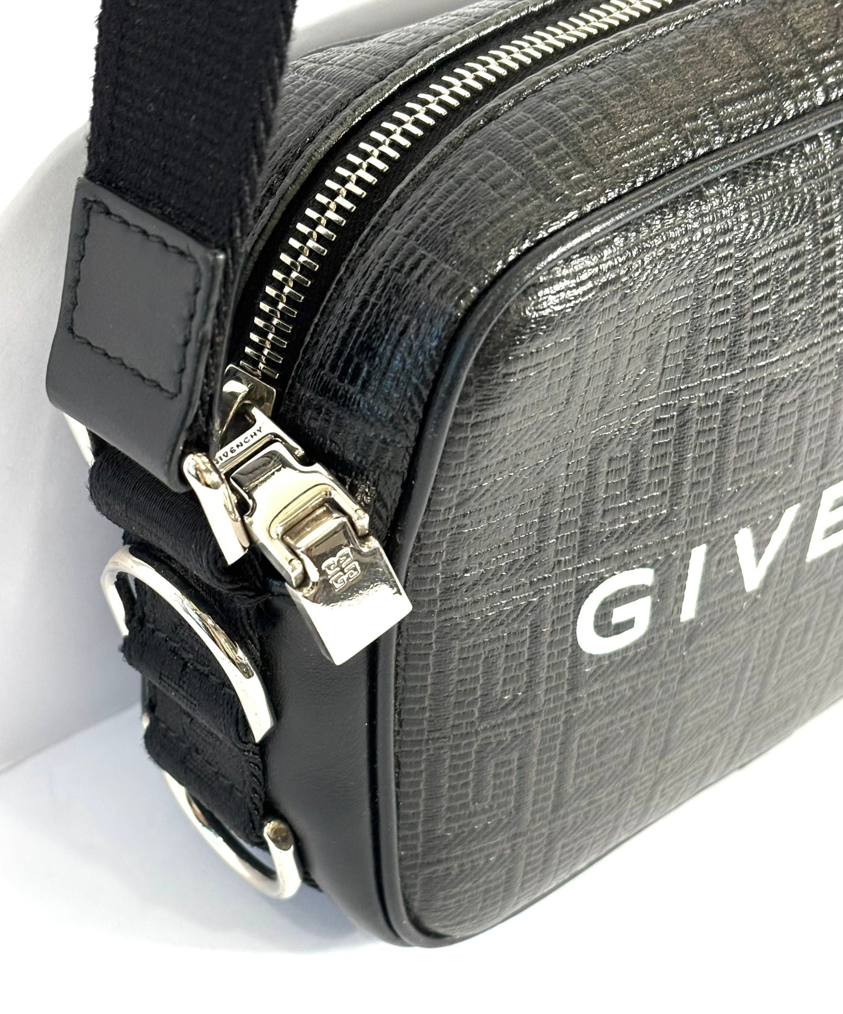 GIVENCHY CROSSBODY SHOULDER BAG