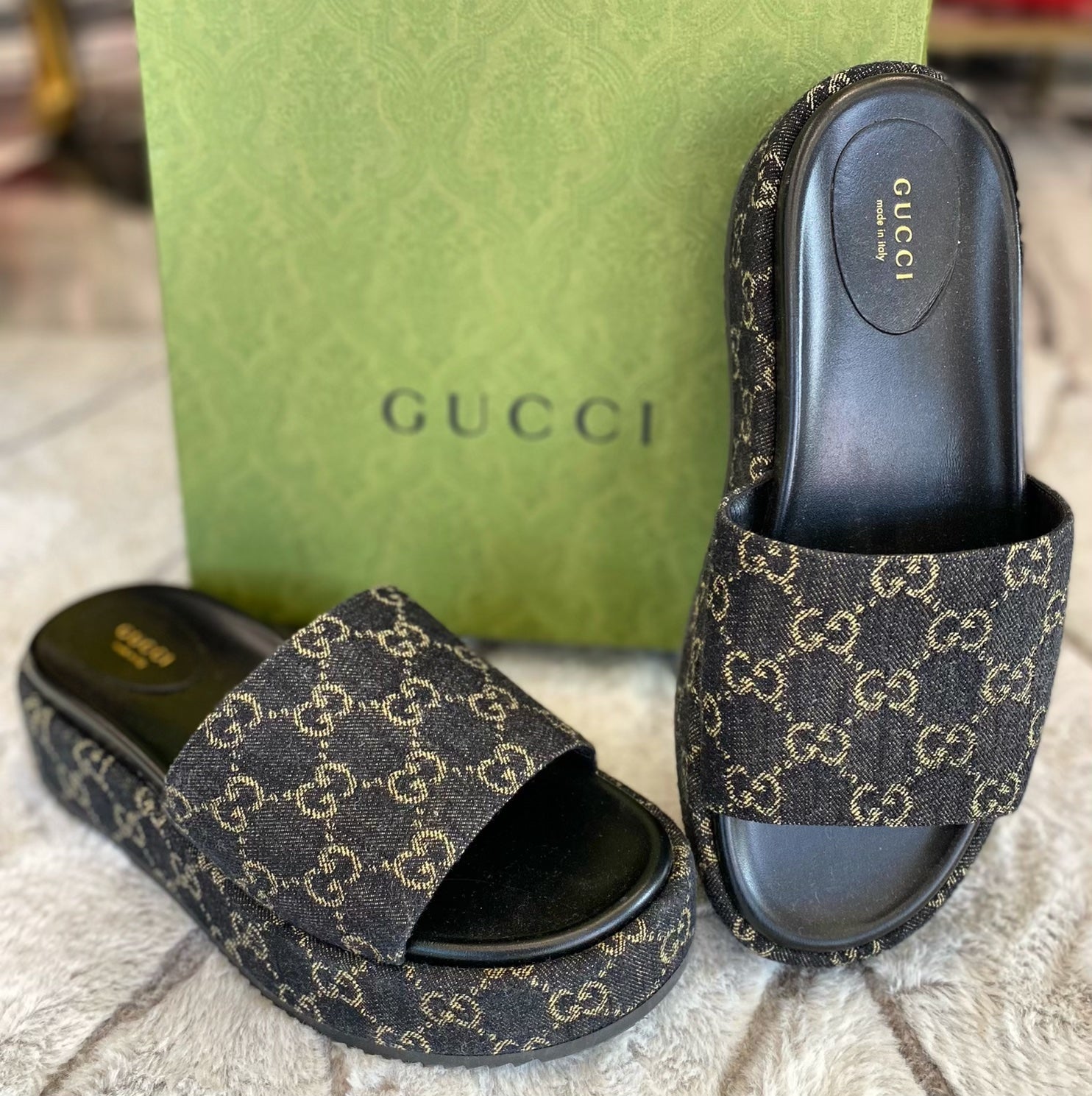 GUCCI ANGELINA GG SUPREME DENIM SLIDE SANDALS