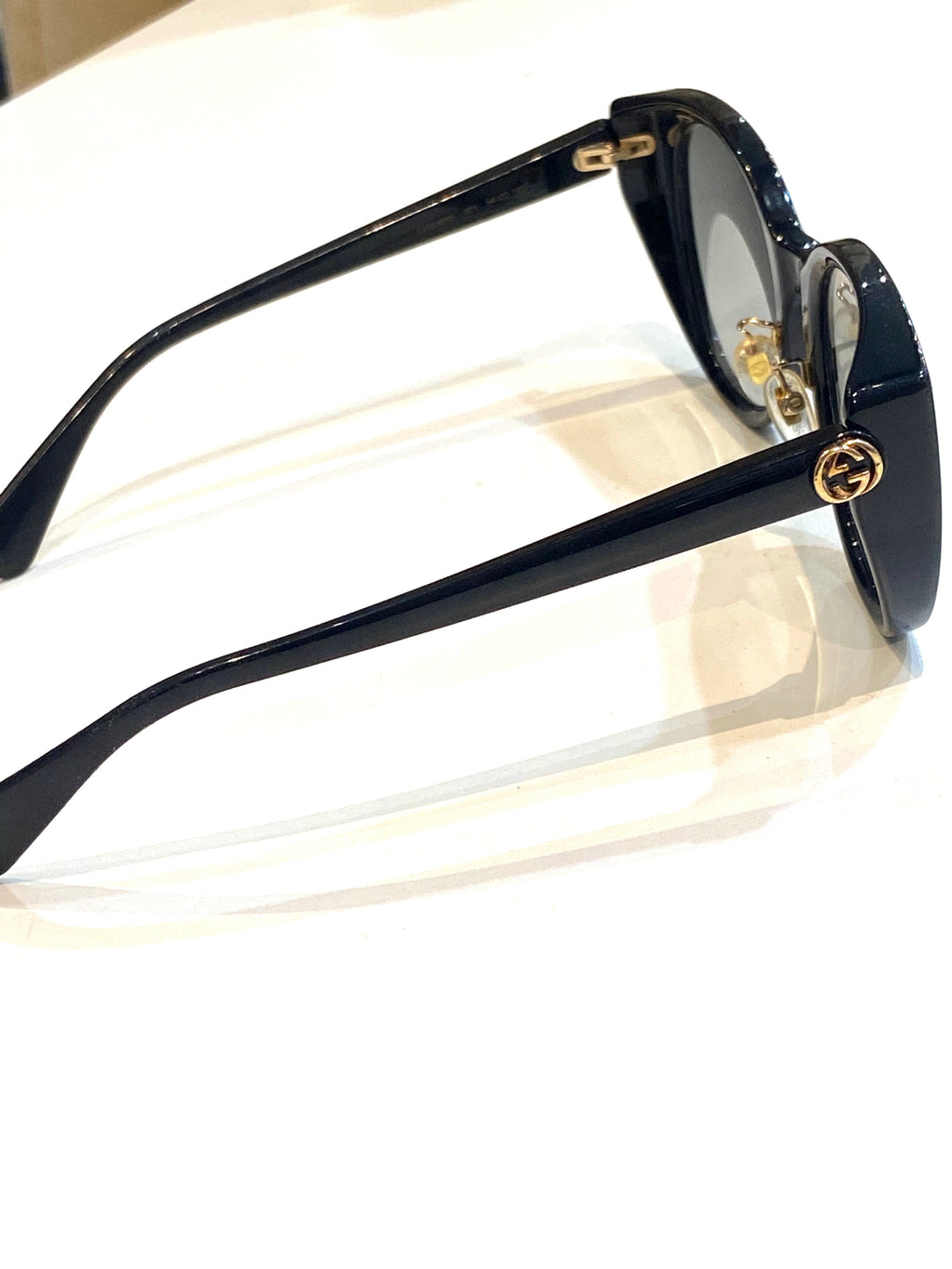 GUCCI CAT EYE SUNGLASSES GG0369S