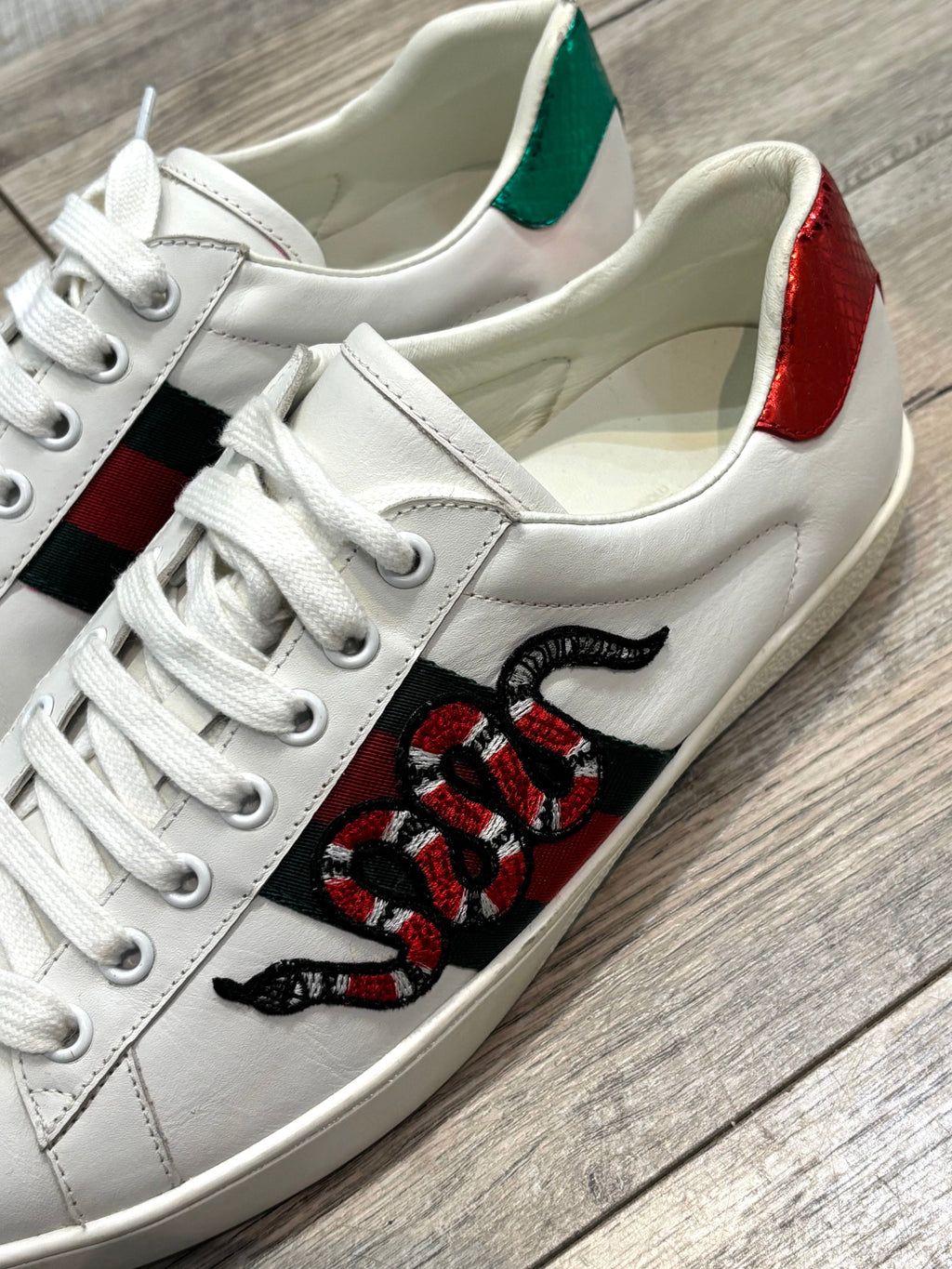 GUCCI ACE KING SNAKE EMBROIDERED CALFSKIN SNEAKERS