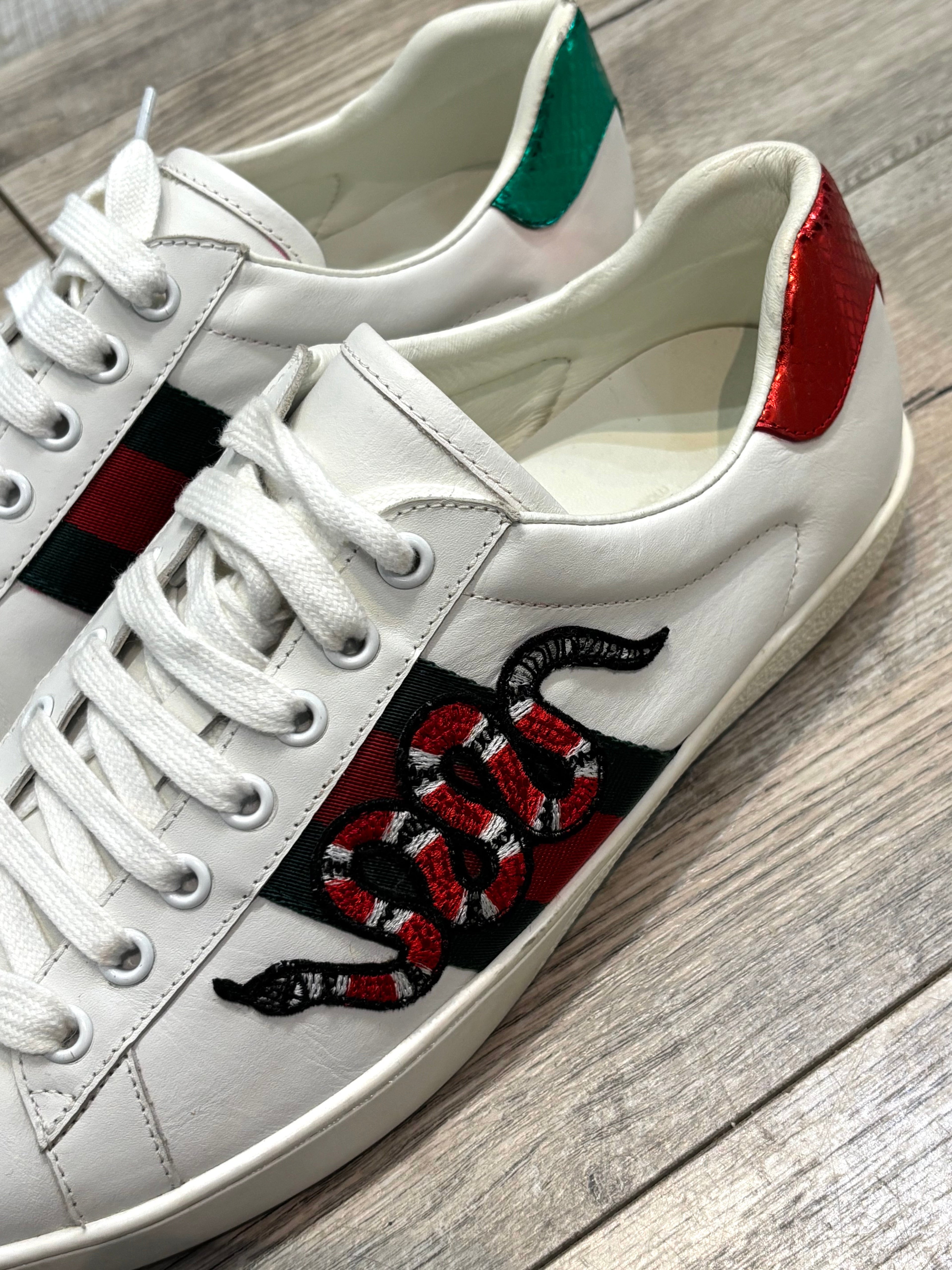 GUCCI ACE KING SNAKE EMBROIDERED CALFSKIN SNEAKERS