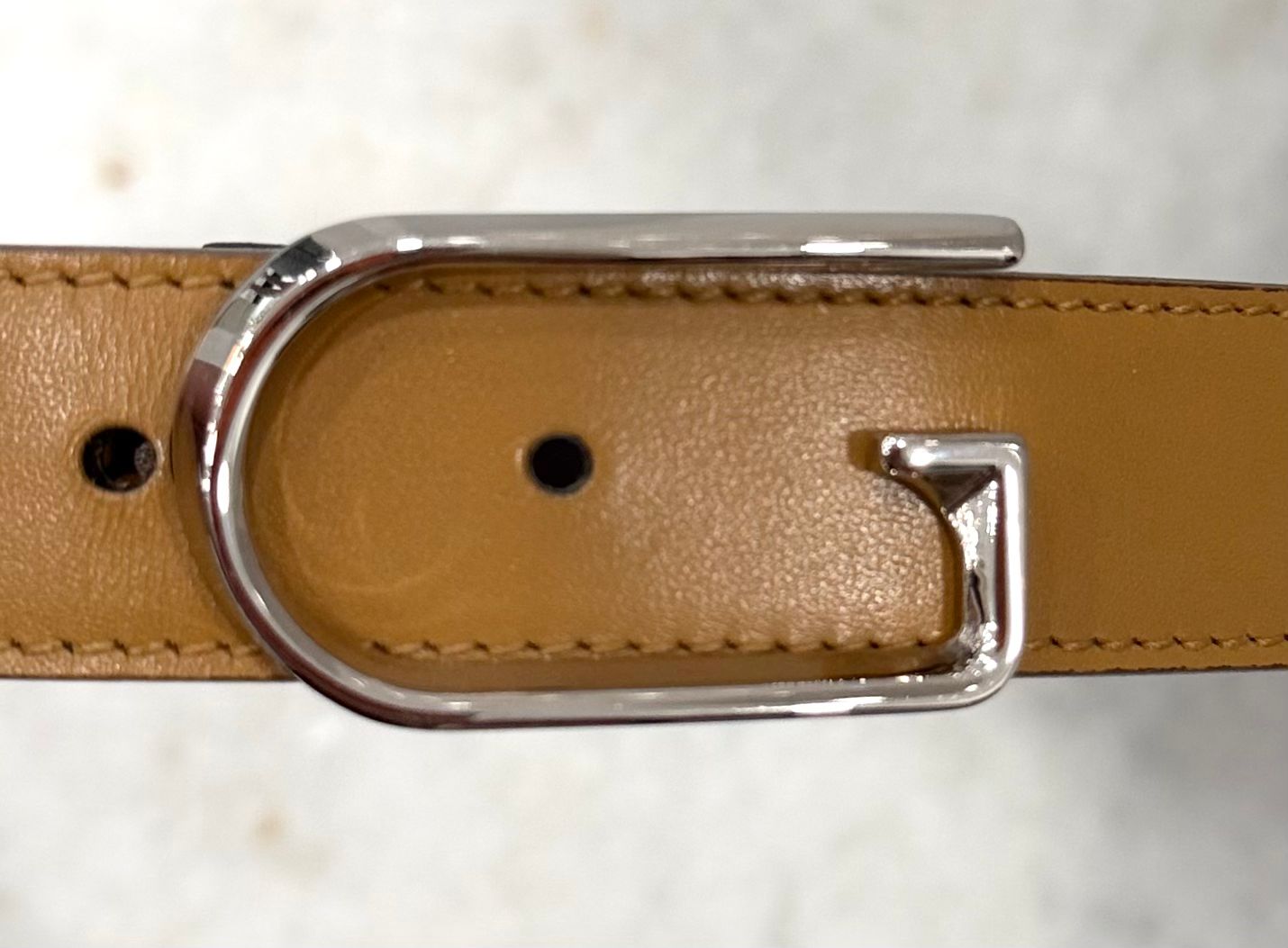 GUCCI G BUCKLE CALFSKIN LEATHER BELT