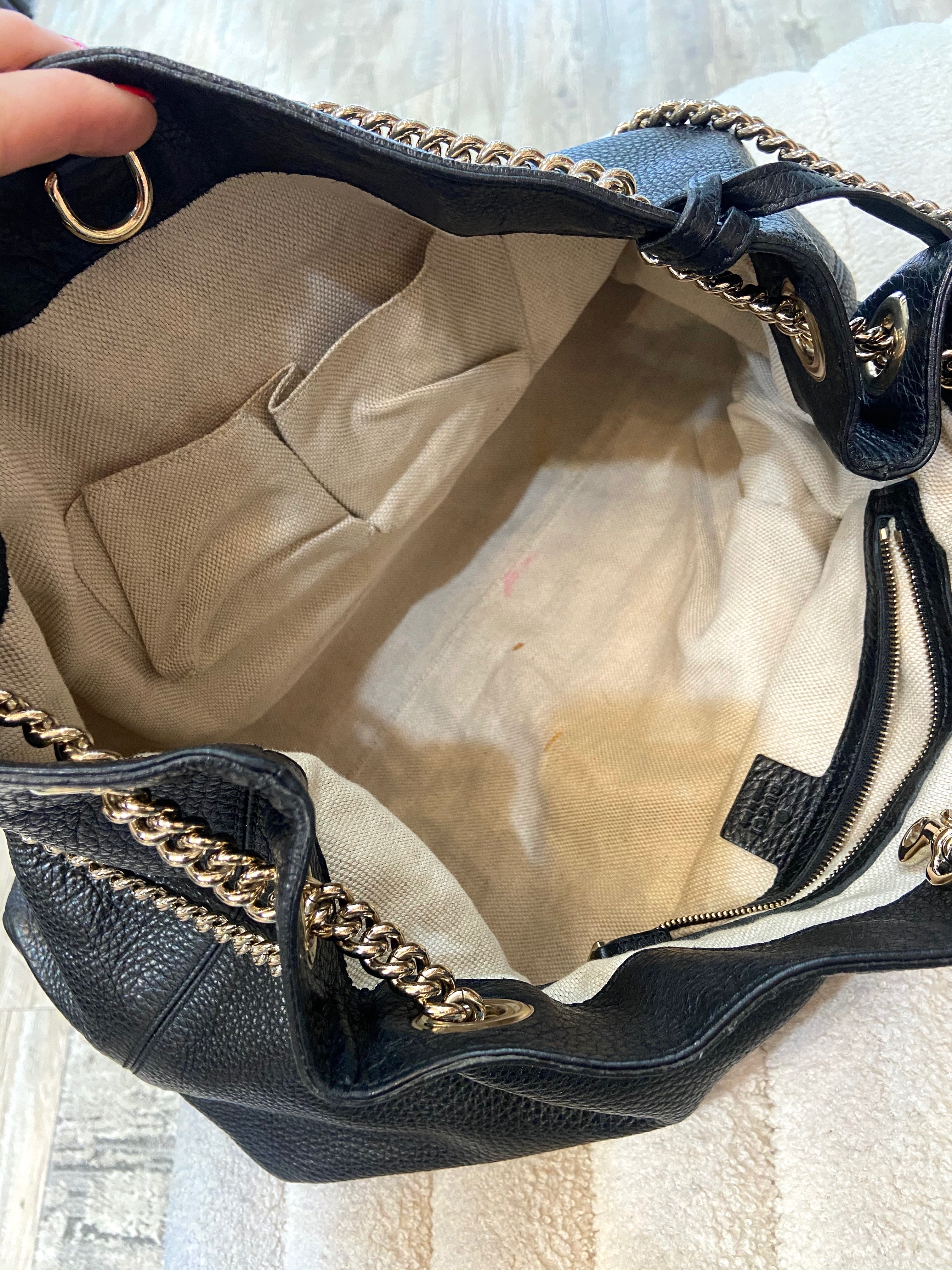 GUCCI GRAINED LEATHER LARGE SOHO CHAIN BAG