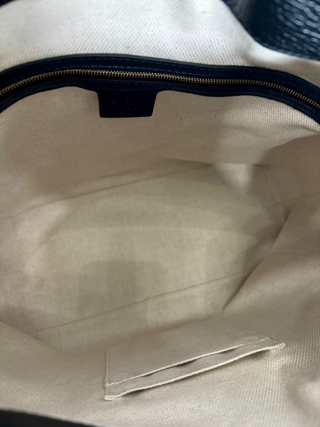 GUCCI CALFSKIN LEATHER LARGE SOHO HOBO BAG