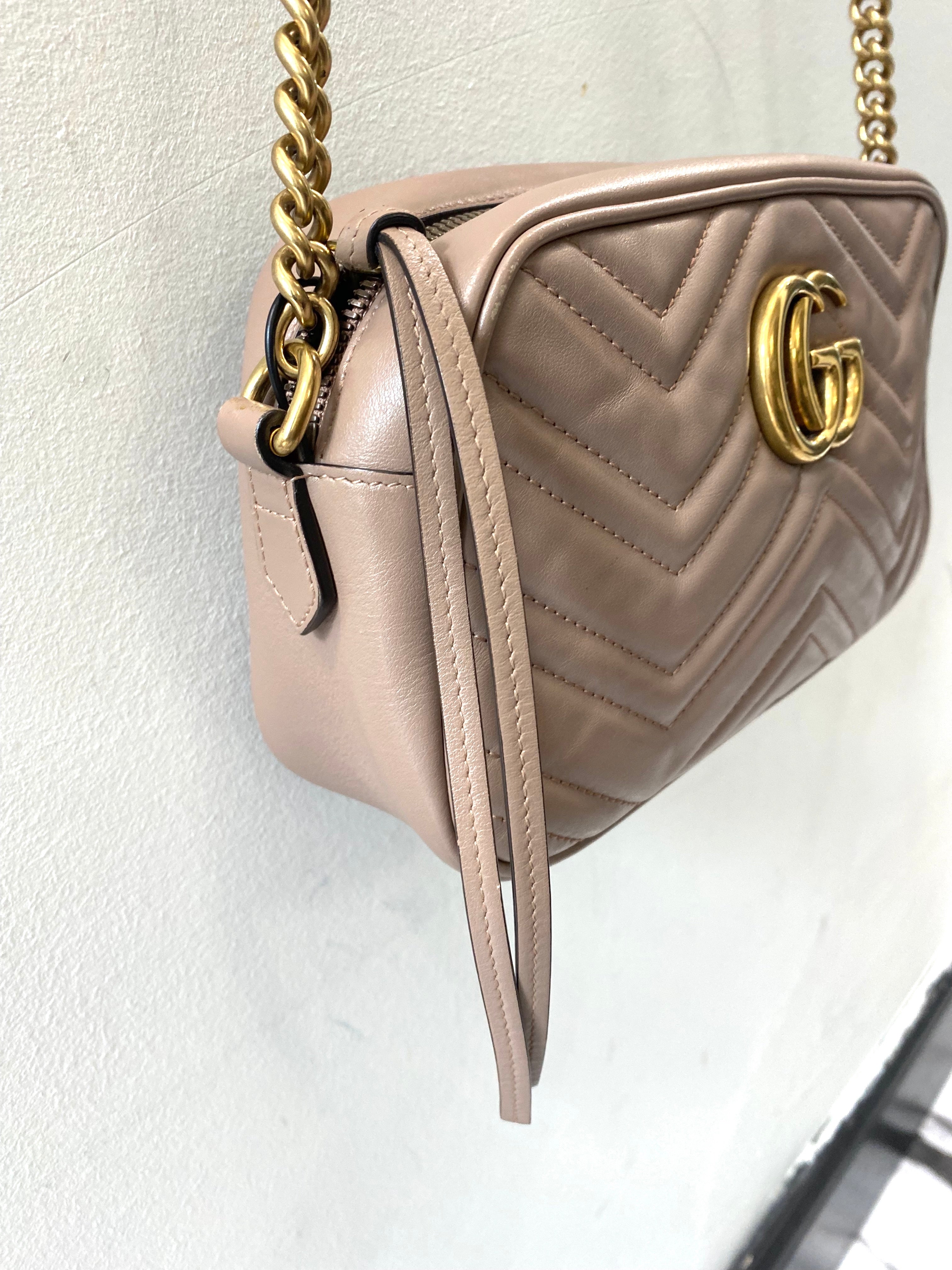 GUCCI GG MARMONT MATELASSE CALFSKIN SMALL CHAIN SHOULDER BAG