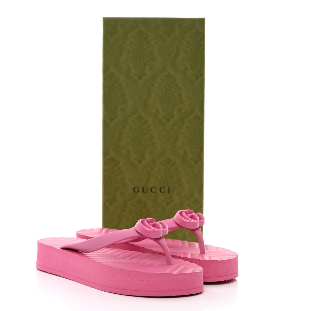 GUCCI CHEVRON GG THONG SLIDE SANDALS