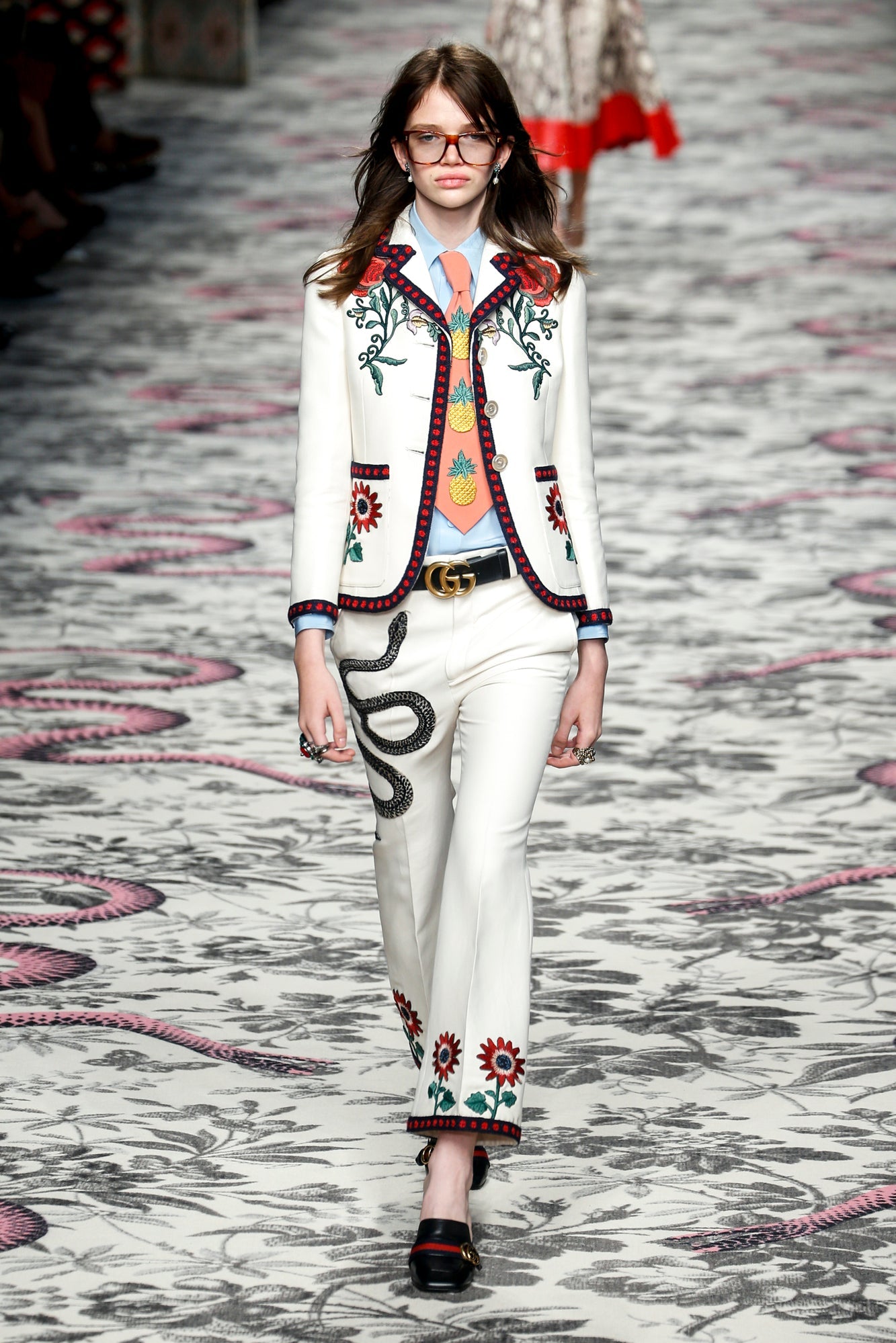 GUCCI FLORAL EMBROIDERED BLAZER AND TROUSERS SUIT