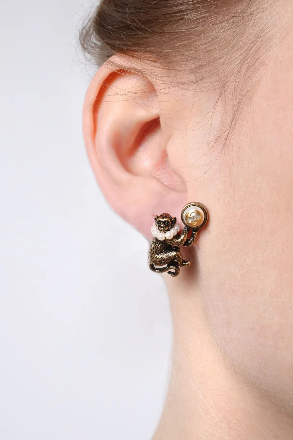 GUCCI FAUX PEARL MONKEY STUD EARRINGS