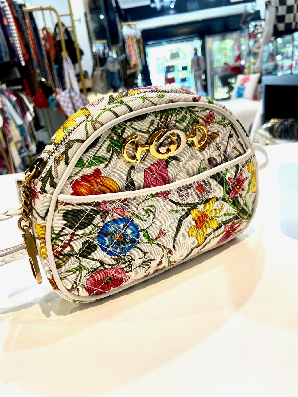 GUCCI FLORA TRAPUNTATA MINI ZUMI DOME SHOULDER BAG