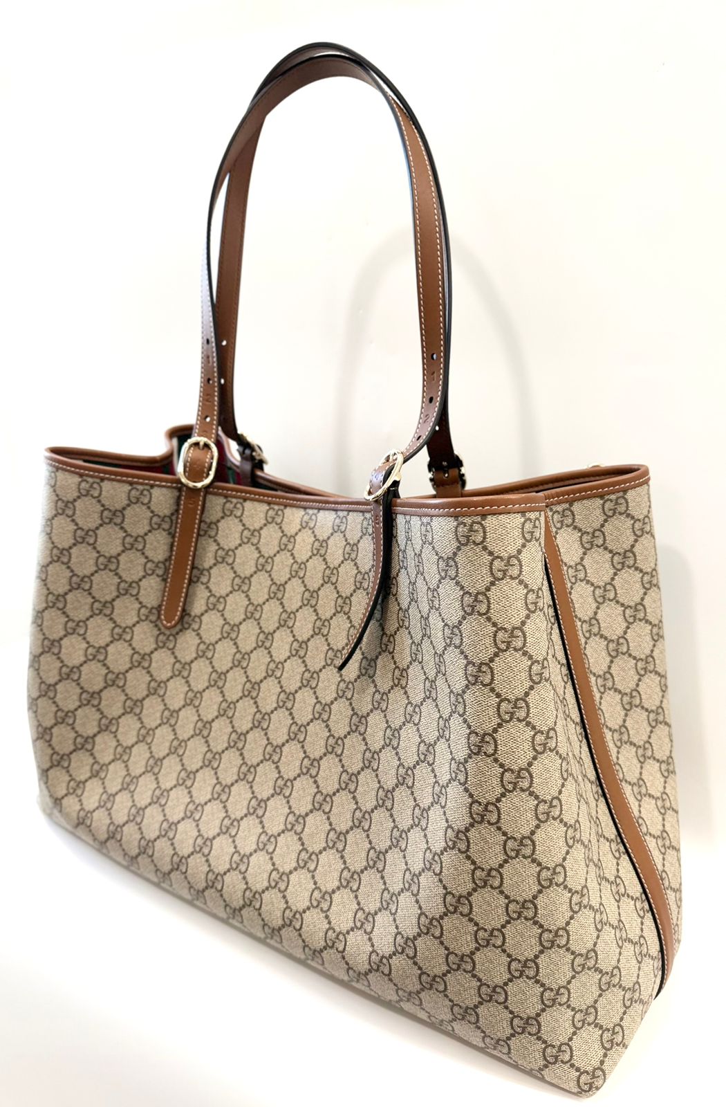 GUCCI GG MONOGRAM EMBLEM MAXI TOTE BAG