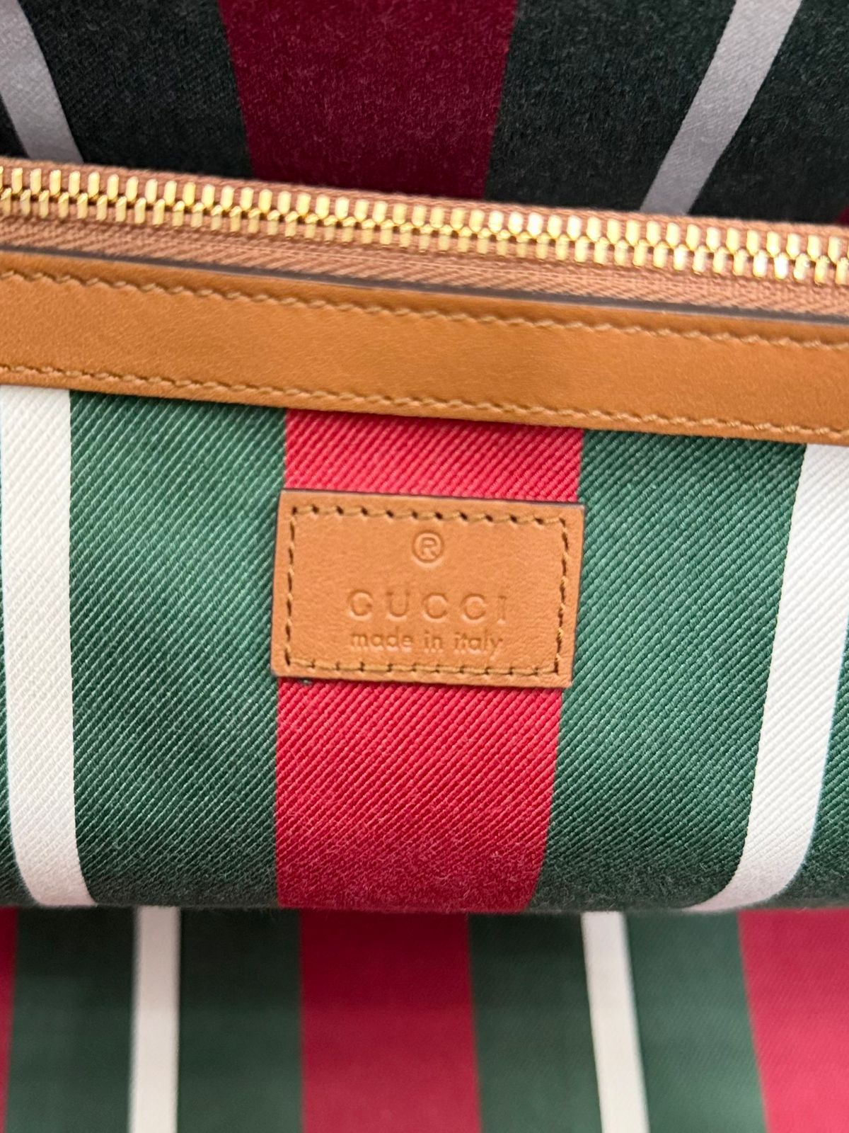 GUCCI GG MONOGRAM EMBLEM MAXI TOTE BAG