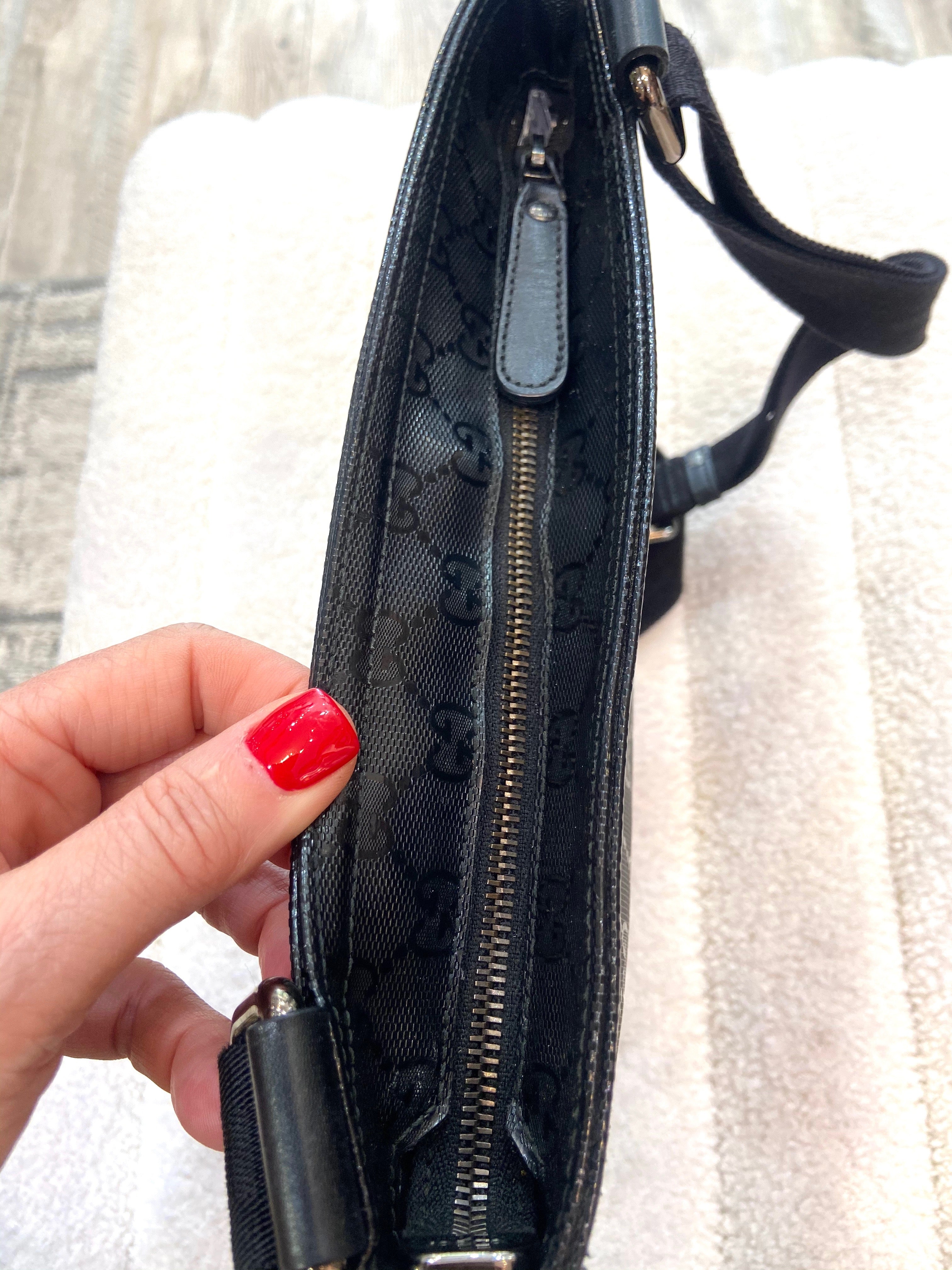 GUCCI GG IMPRIME MONOGRAM MESSENGER CROSSBODY BAG