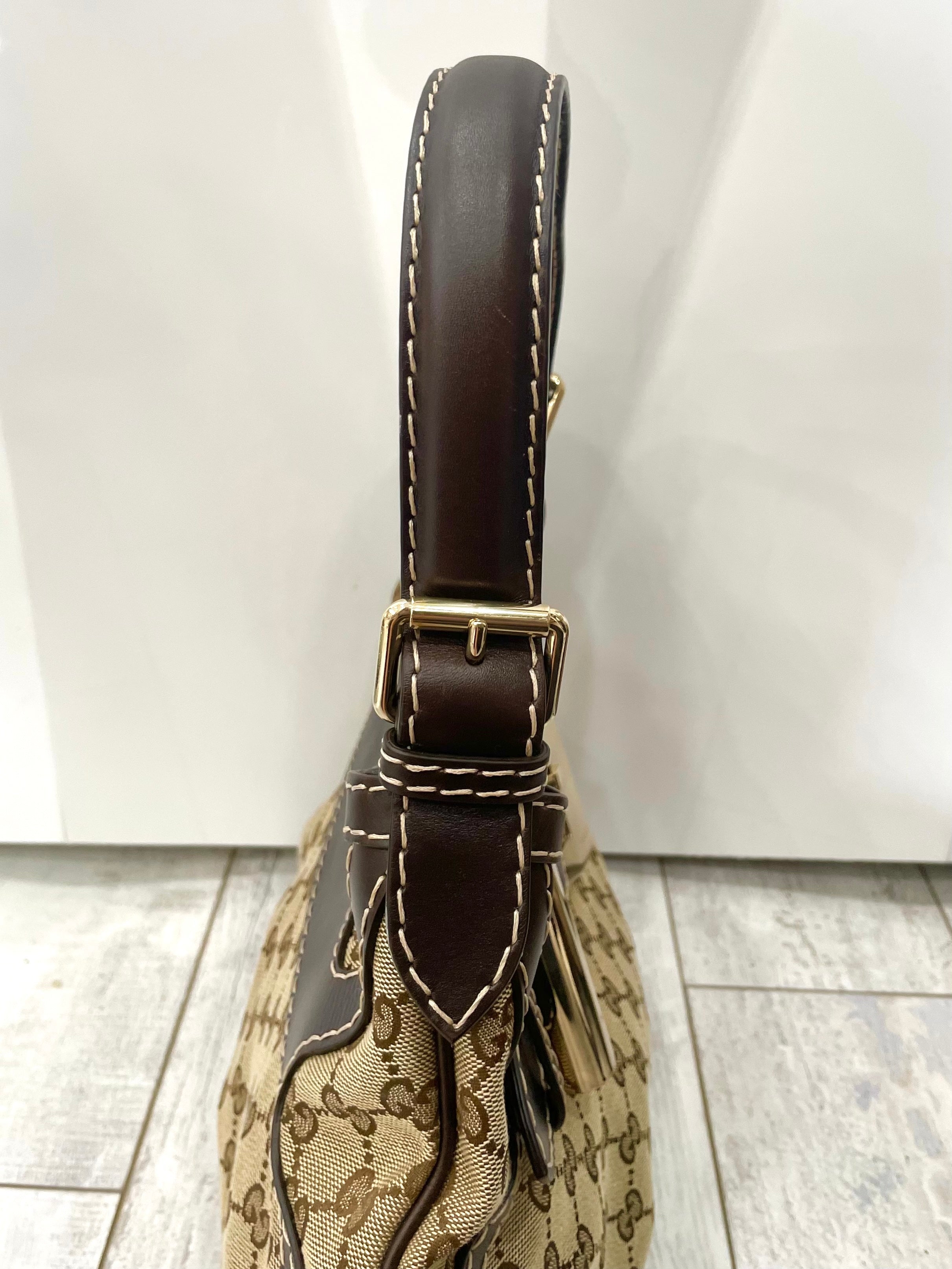 GUCCI GG MONOGRAM QUEEN HOBO BAG