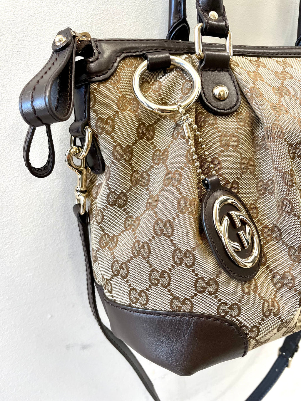 GUCCI SUKEY ORIGINAL GG TOP HANDLE BAG