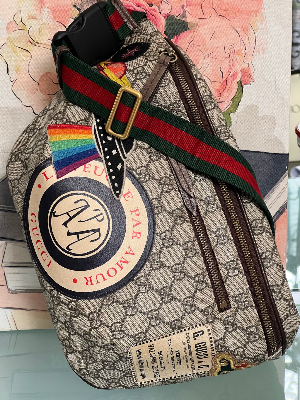 GUCCI GG SUPREME MONOGRAM COURRIER BELT BAG