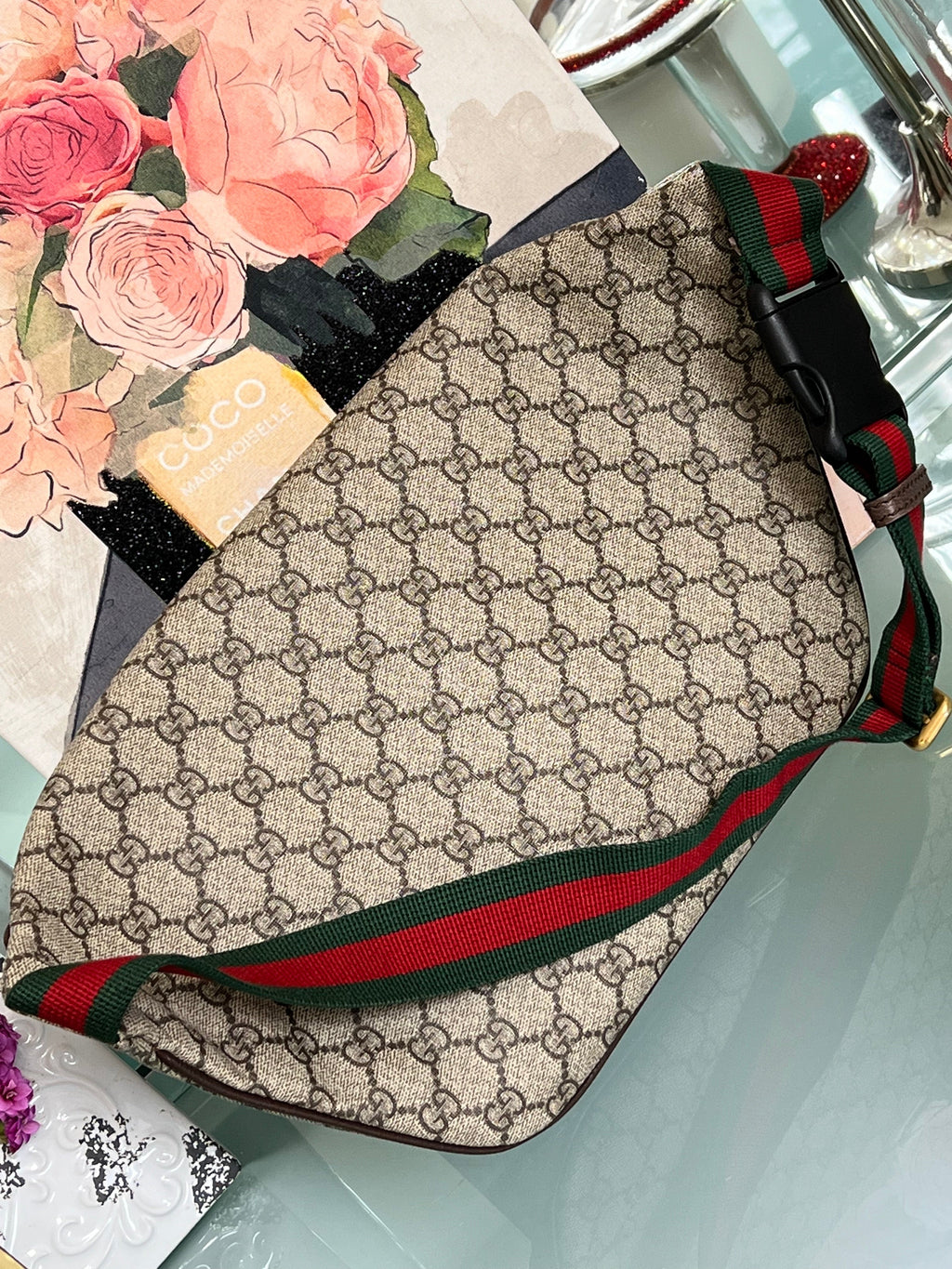 GUCCI GG SUPREME MONOGRAM COURRIER BELT BAG
