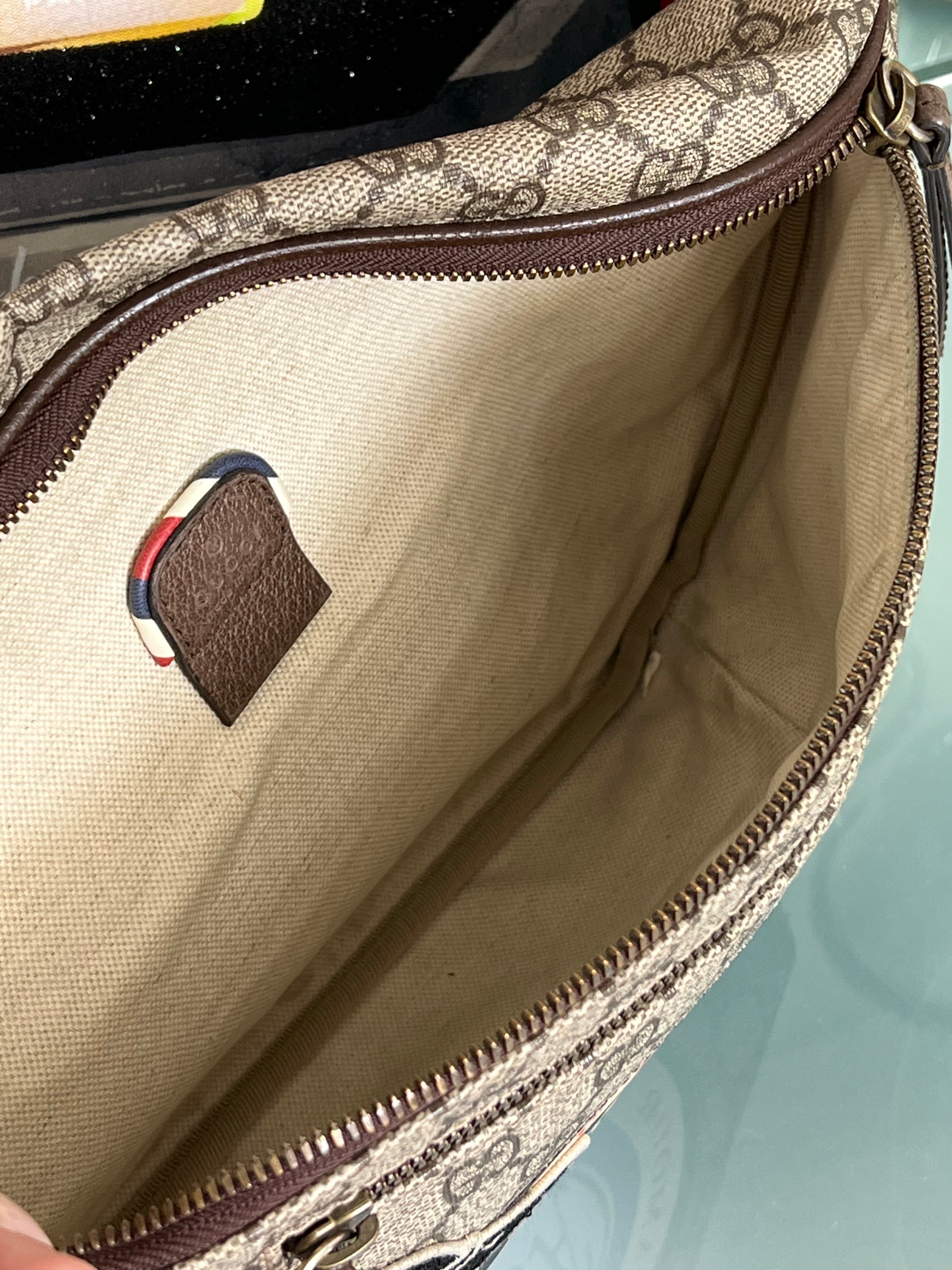 GUCCI GG SUPREME MONOGRAM COURRIER BELT BAG