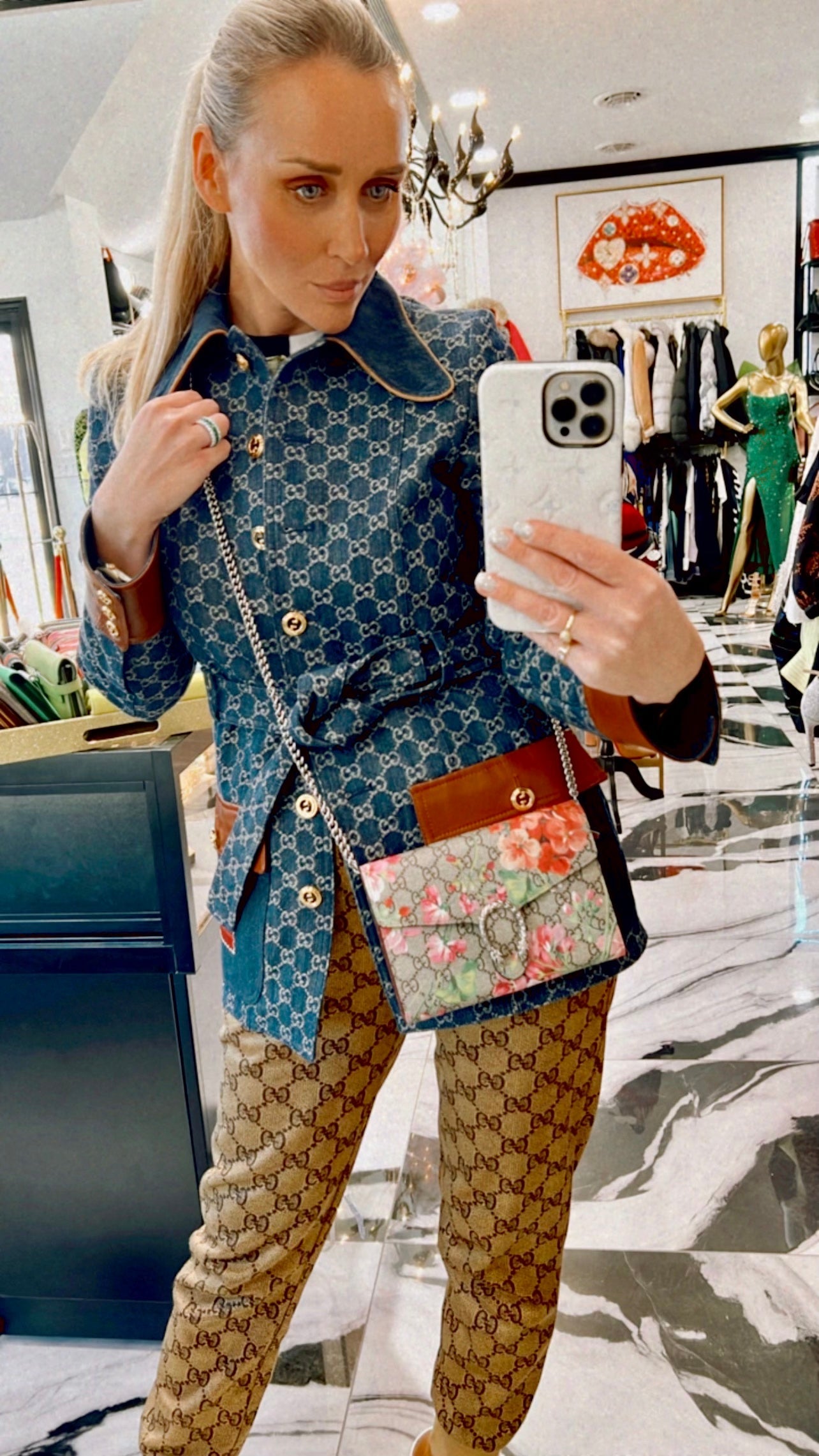GUCCI GG SUPREME  DIONYSUS BLOOMS MINI CHAIN BAG