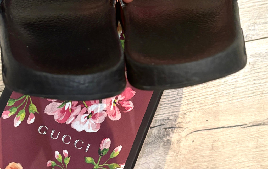 GUCCI GG SUPREME MONOGRAM BLOOMS SLIDE MULES