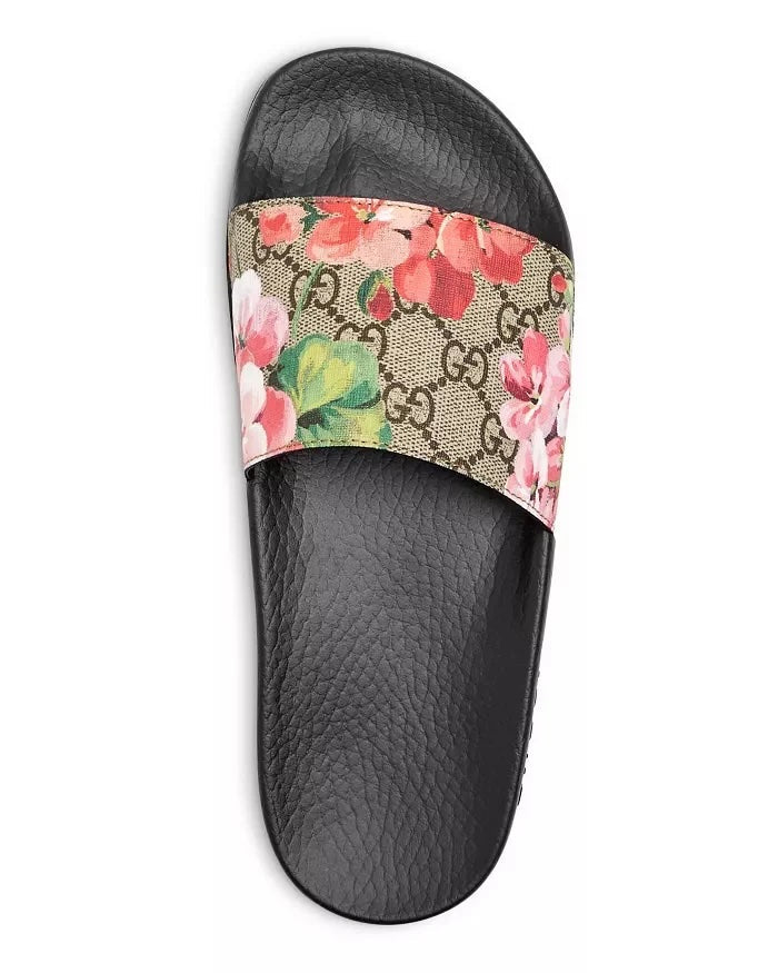 GUCCI GG SUPREME MONOGRAM BLOOMS POOL SLIDE MULES