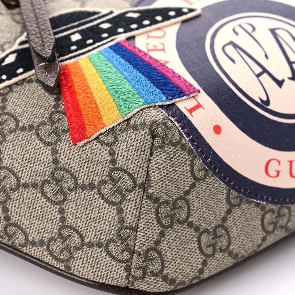 GUCCI GG SUPREME MONOGRAM COURRIER BELT BAG