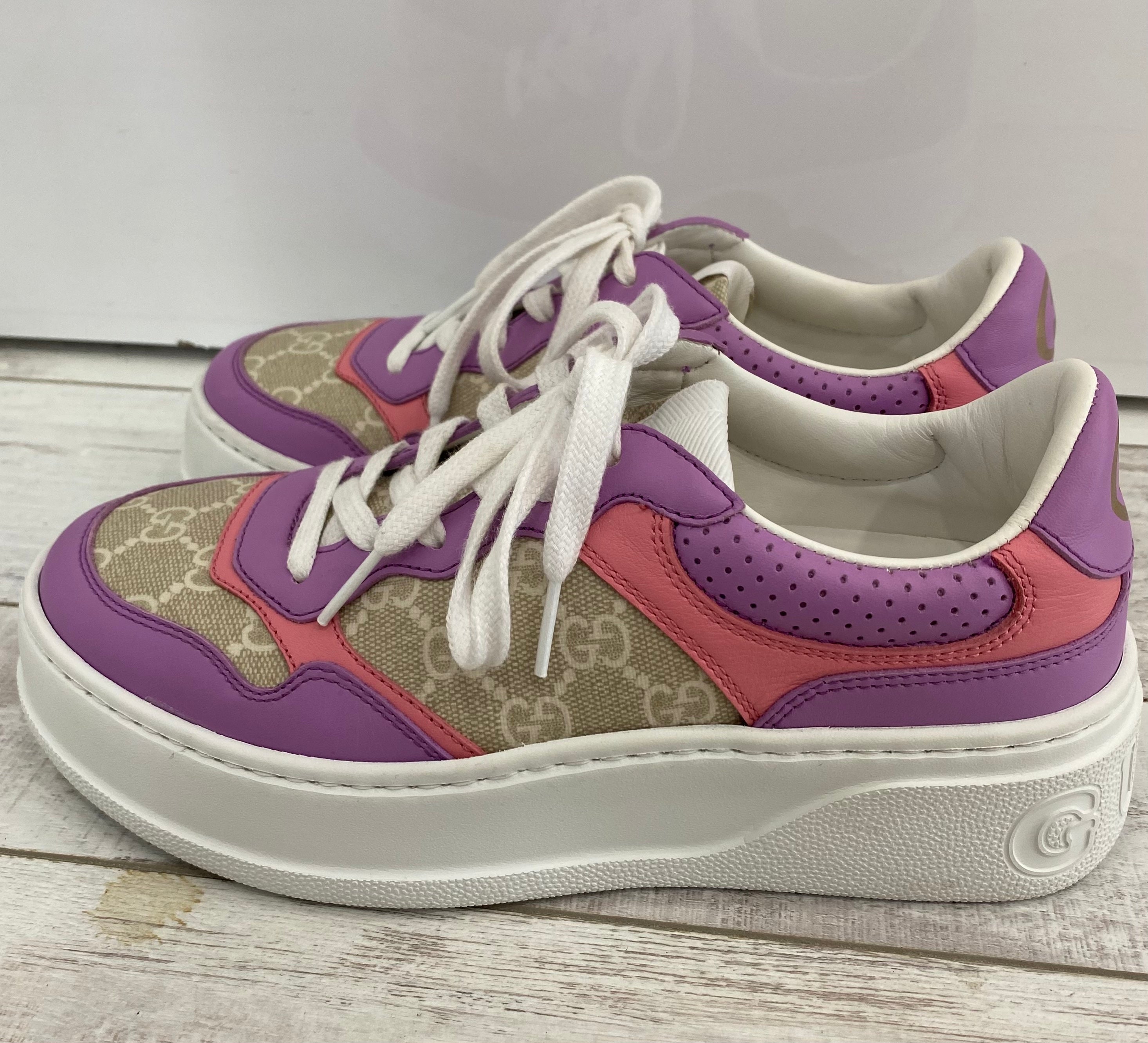 GUCCI GG SUPREME MONOGRAM PERFORATED PLATFORM SNEAKERS