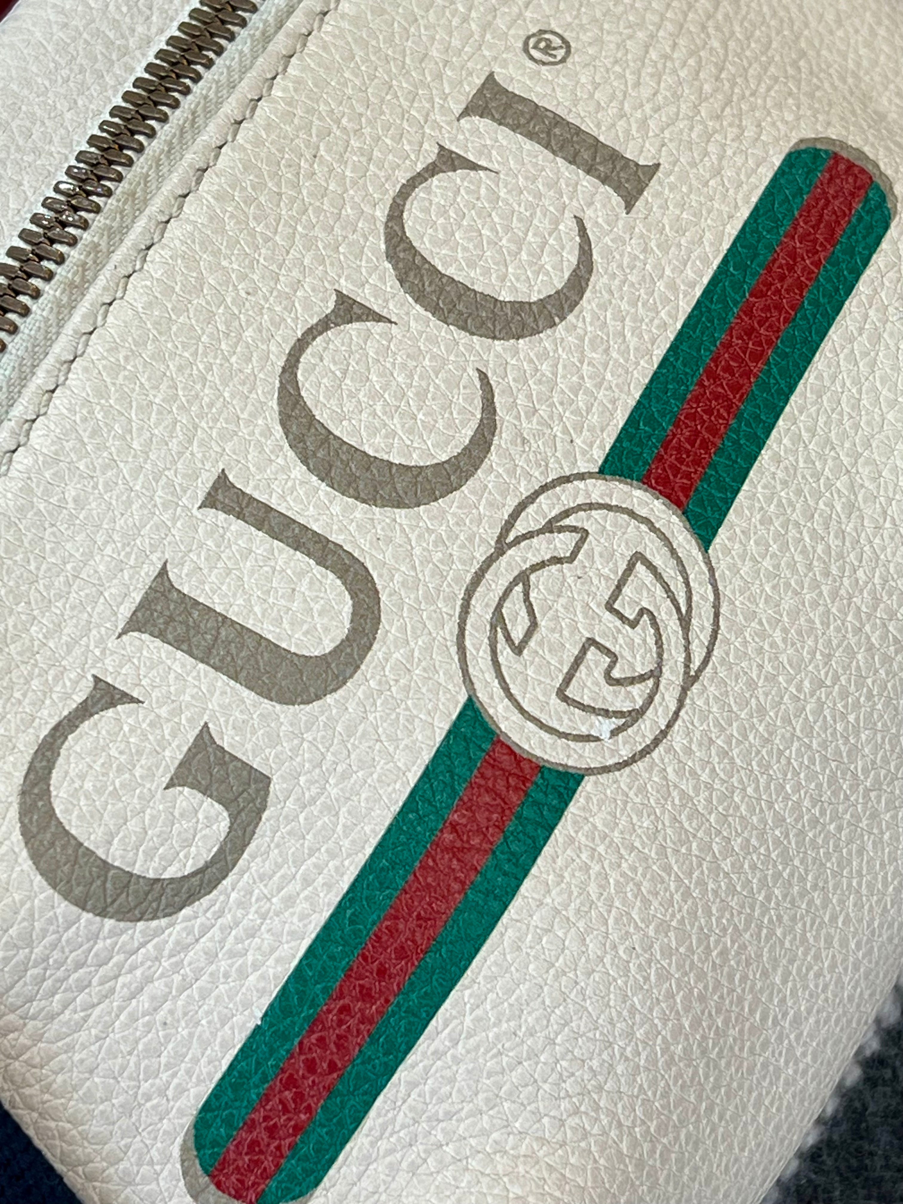 GUCCI GRAINED CALFSKIN LEATHER SMALL LOGO BELT BAG